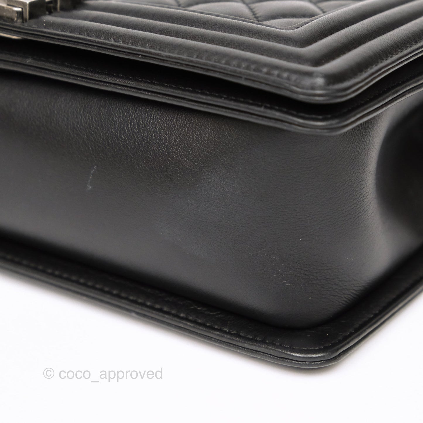 Chanel Medium Boy Quilted Black Calfskin Ruthenium Hardware
