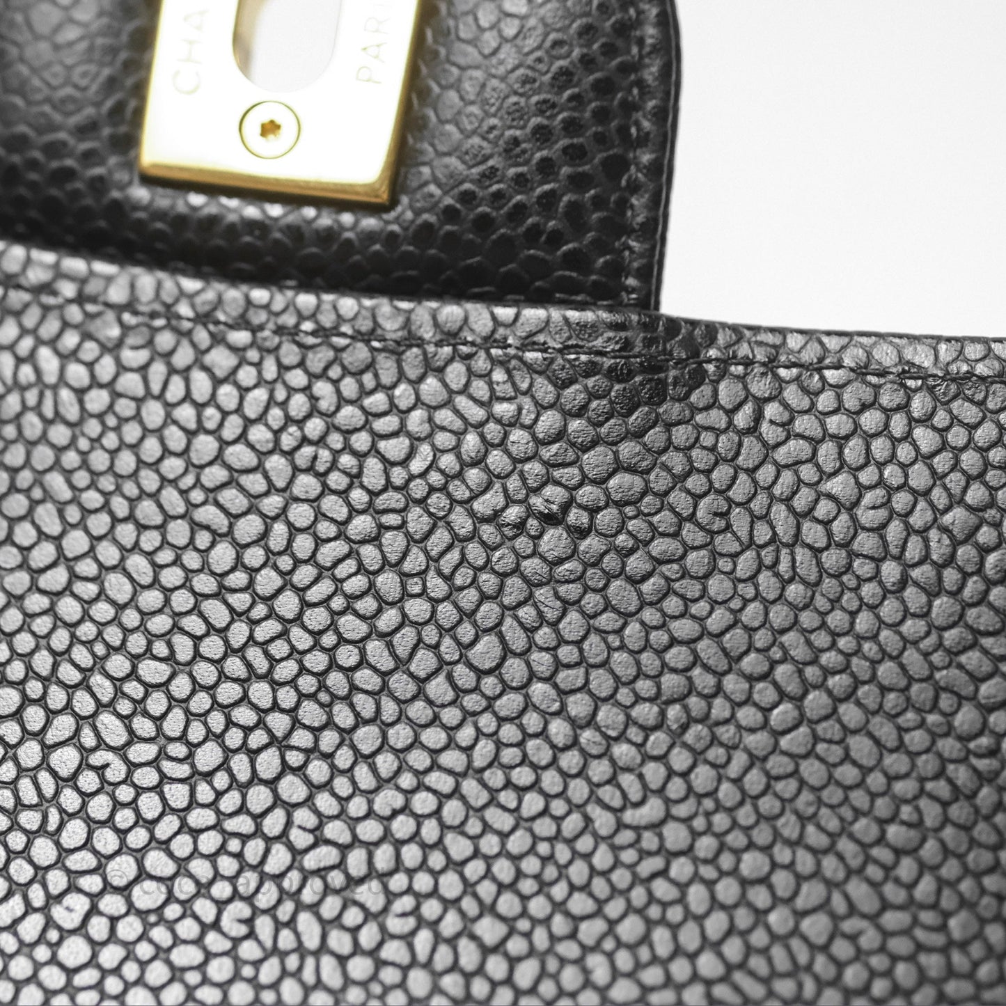 Chanel Classic M/L Medium Flap Quilted Black Caviar Gold Hardware