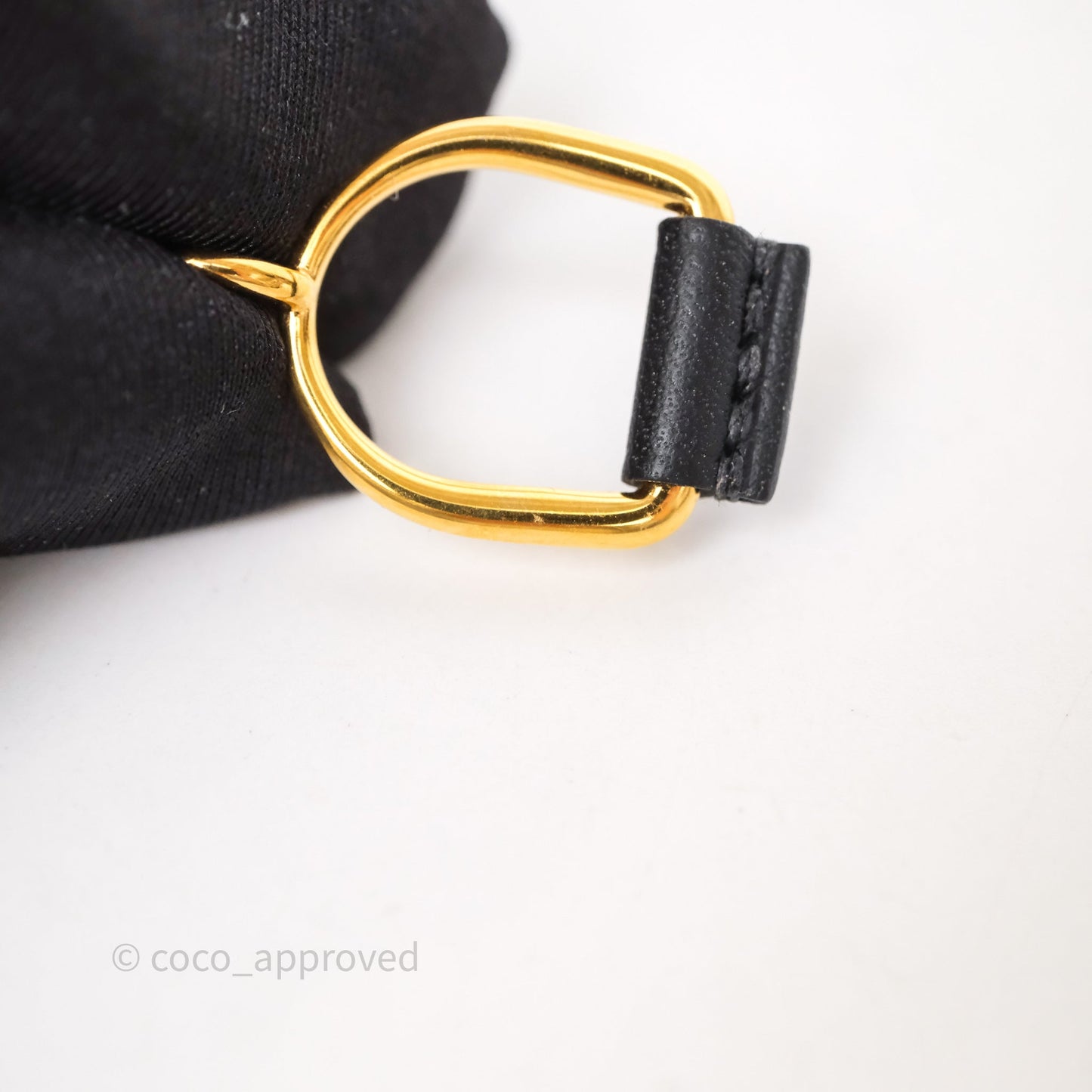 Hermès Heritage Equestre Pendant PM Noir 89 Gold Tone