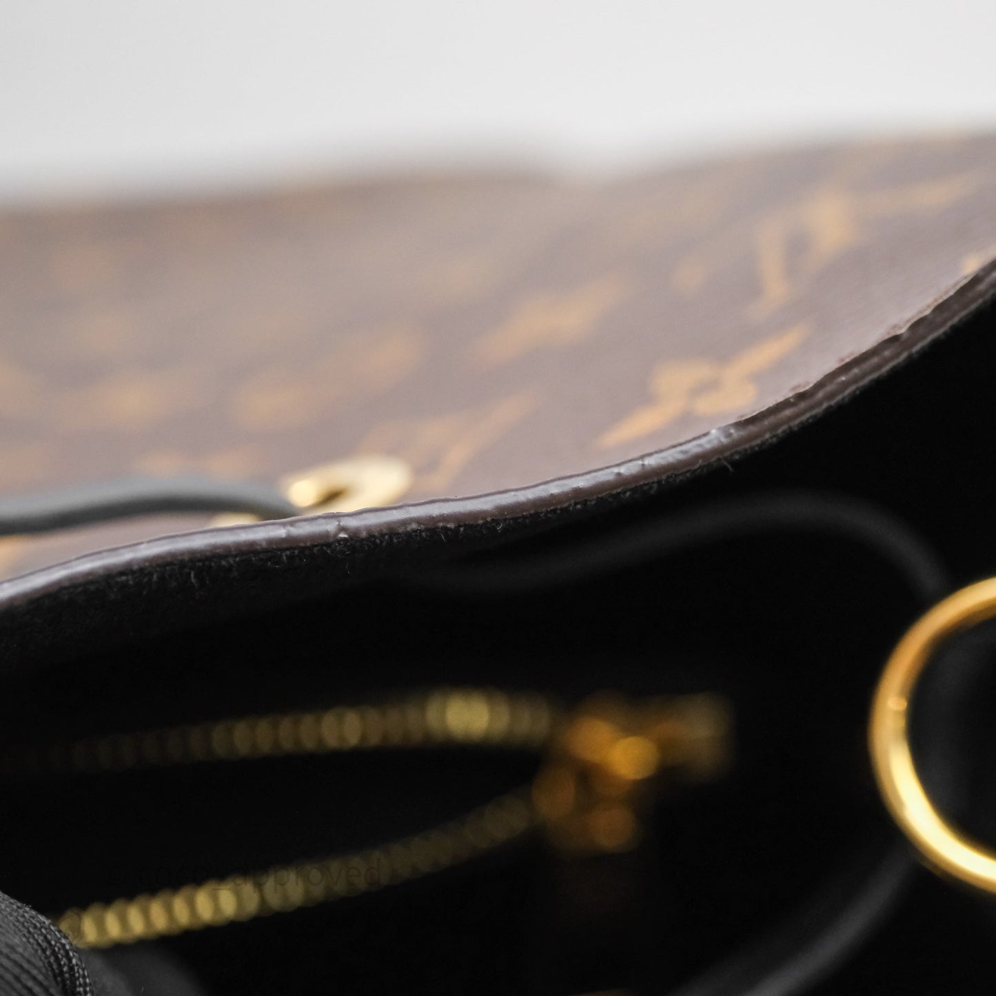 Louis Vuitton NéoNoé MM Black Monogram Canvas