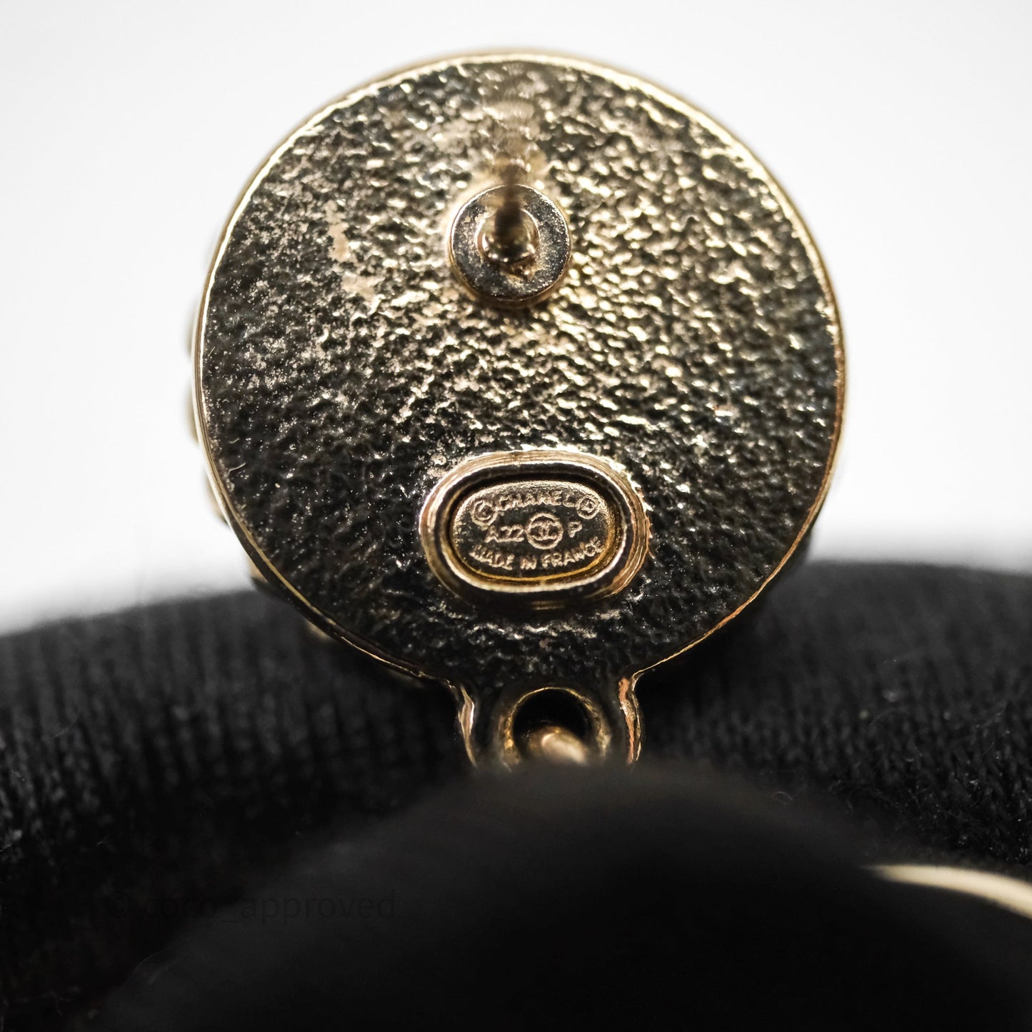 Chanel CC Coco Round Pearl Drop Earrings Gold Tone 22P