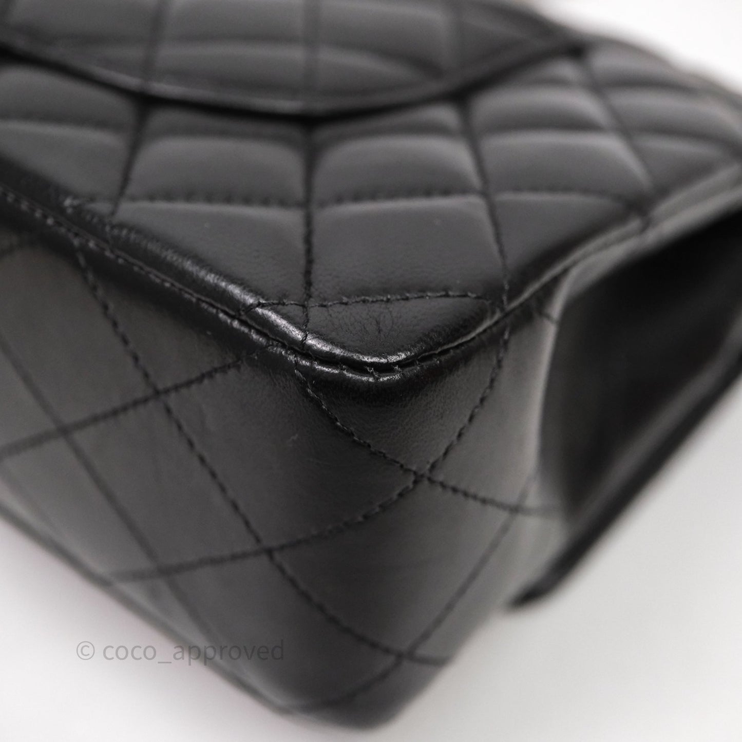 Chanel Classic M/L Medium Flap Quilted Black Lambskin Gold Hardware
