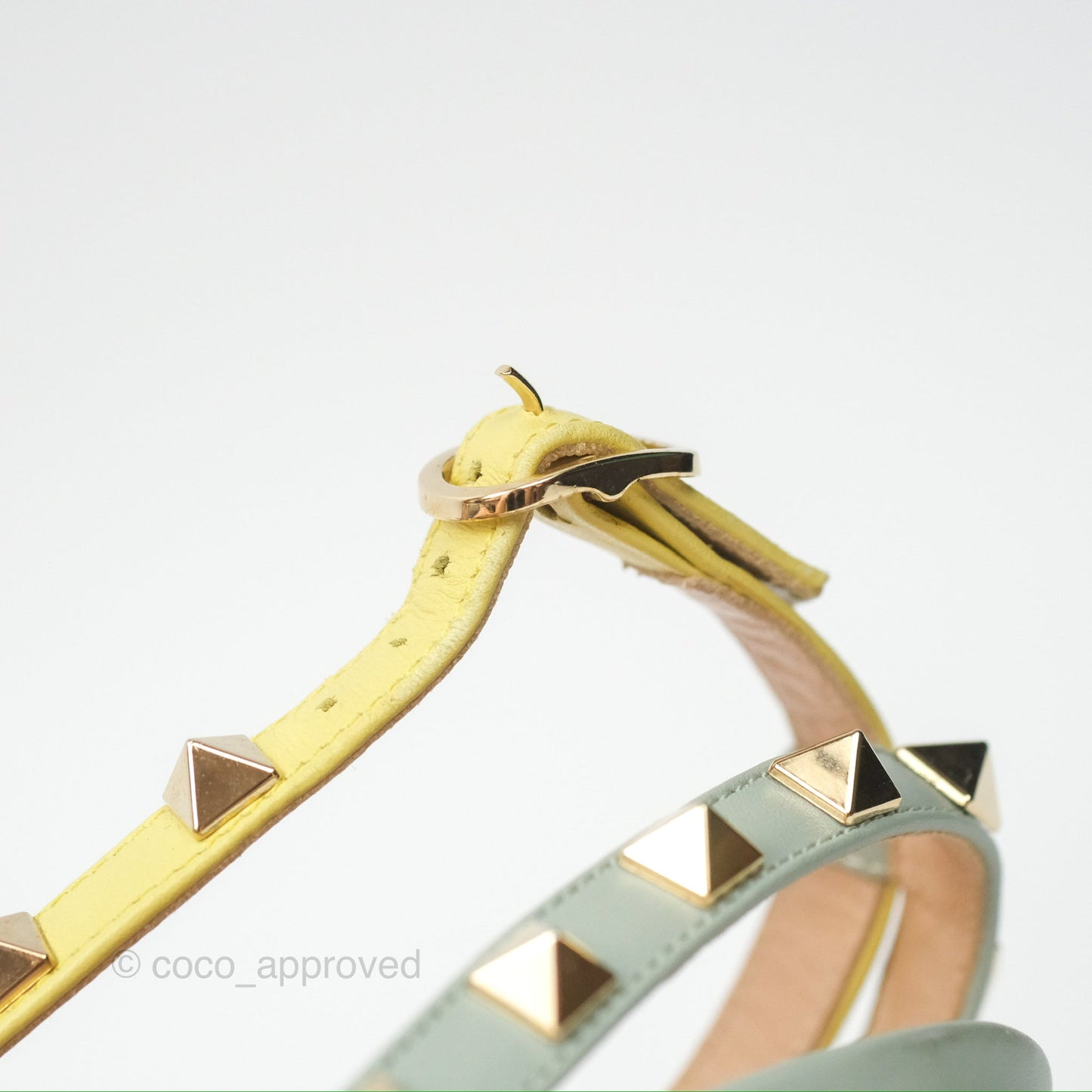 Valentino Garavani Rockstud Leather Slingback Pumps in Watercolor Size 39