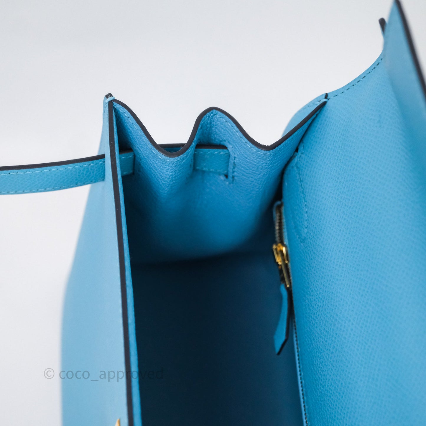 Hermès Kelly 28 Bleu du Nord P3 Epsom Gold Hardware