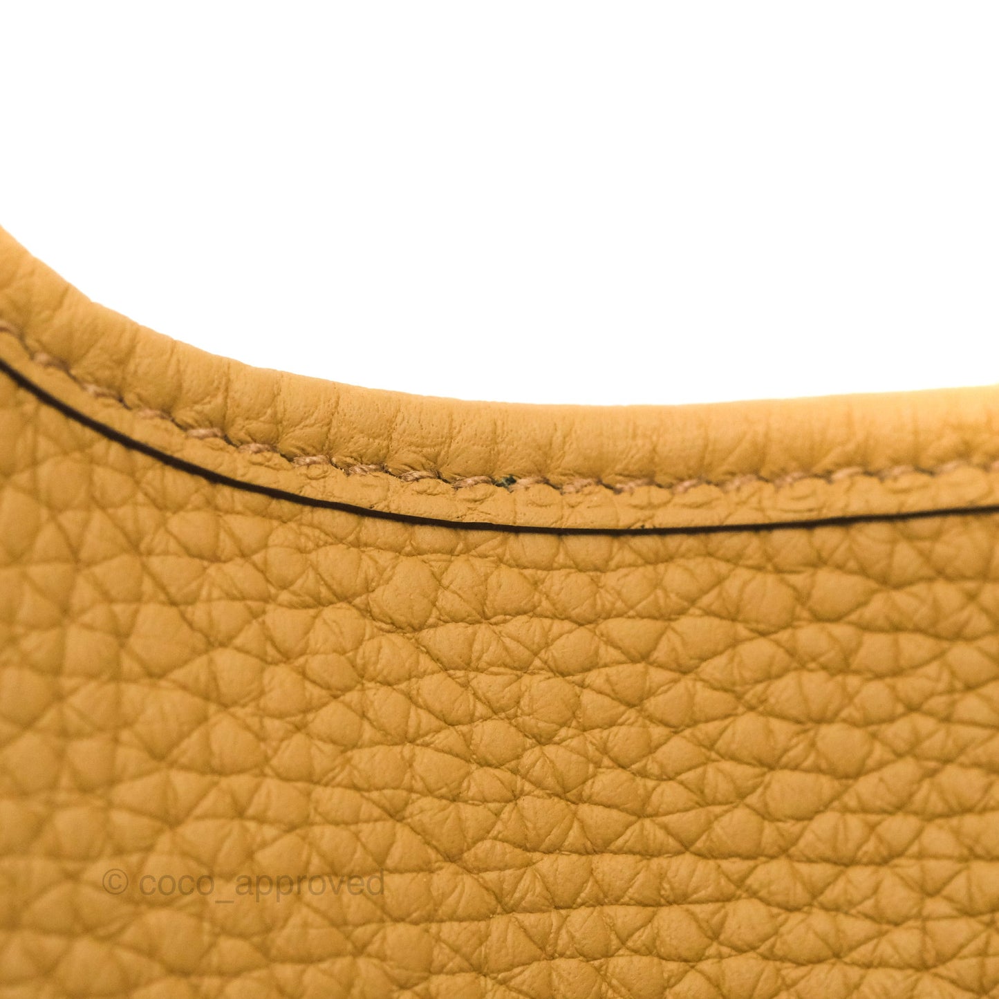 Hermès Mini Evelyne 16 Biscuit 48 Camel Clemence Gold Hardware