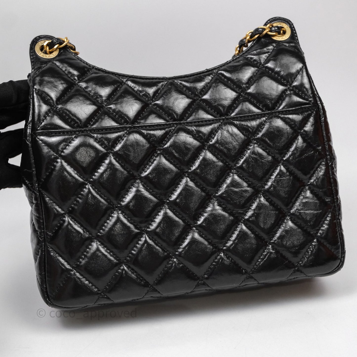 Chanel Medium Quilted Wavy CC Hobo Black Shiny Crumpled Calfskin Aged Gold Hardware