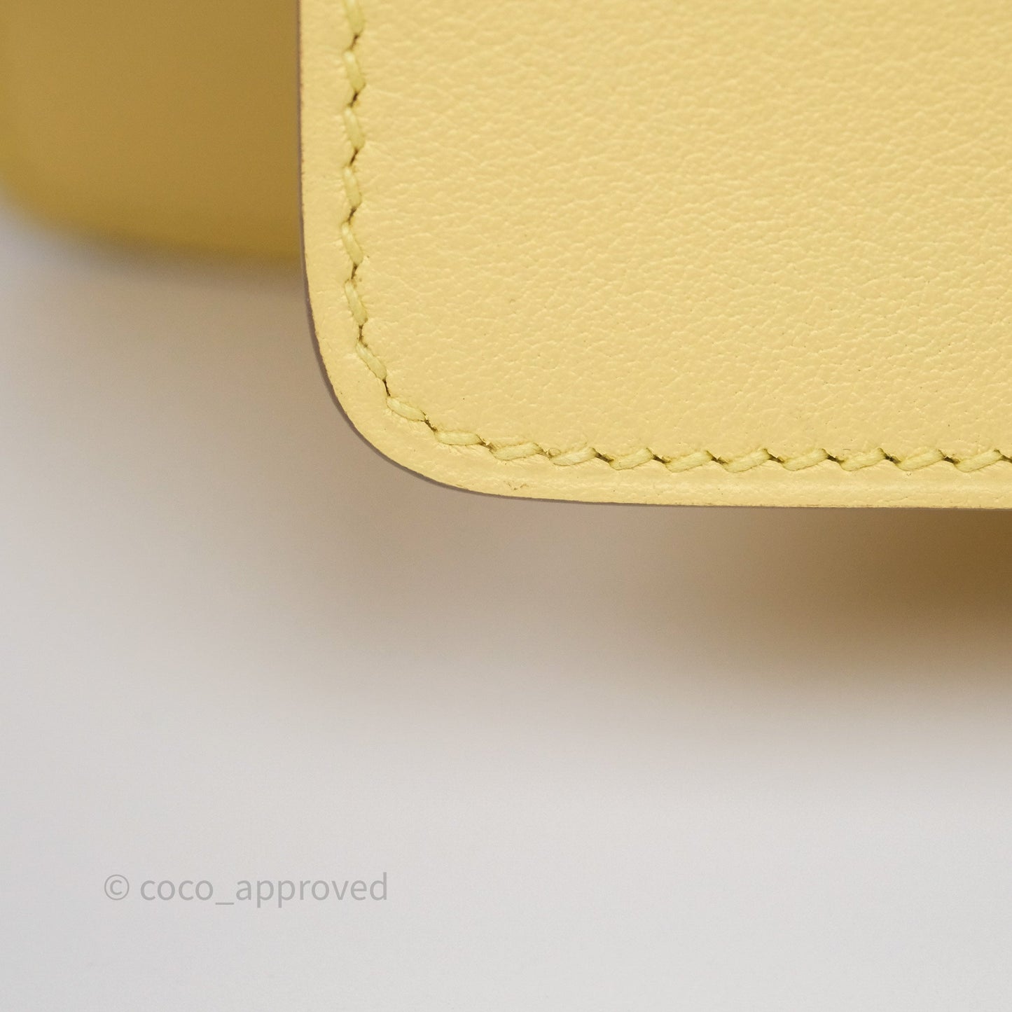 Hermès Roulis Mini 18 Jaune Poussin 1Z Swift Gold Hardware