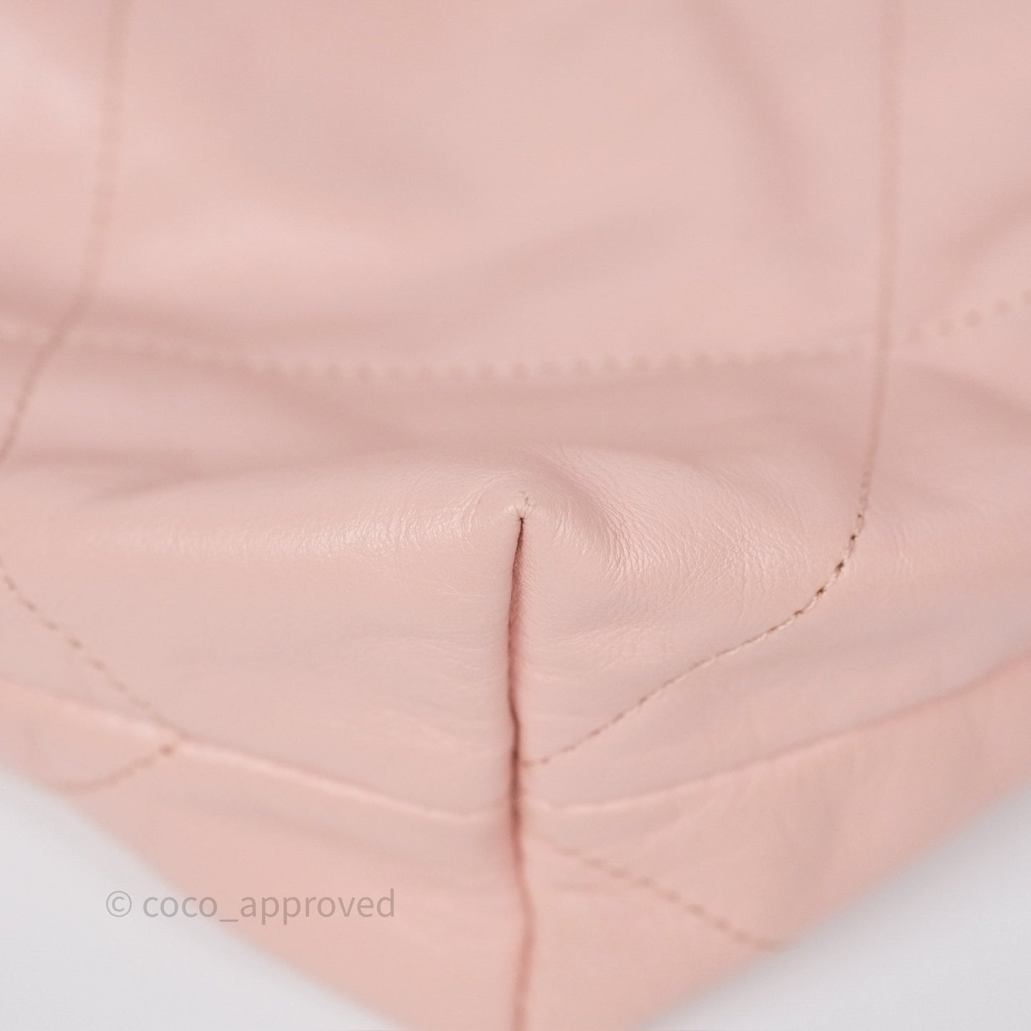 Chanel 22 Medium Pink Crumpled Calfskin Aged Gold Hardware