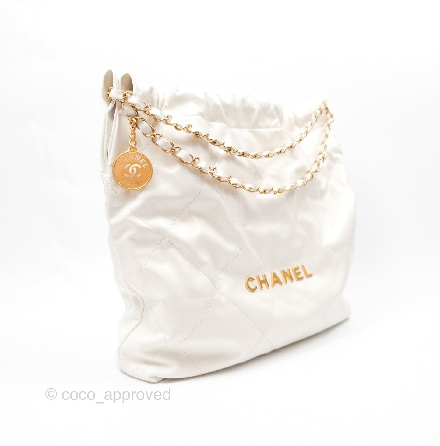Chanel 22 Medium White Shiny Calfskin Aged Gold Hardware