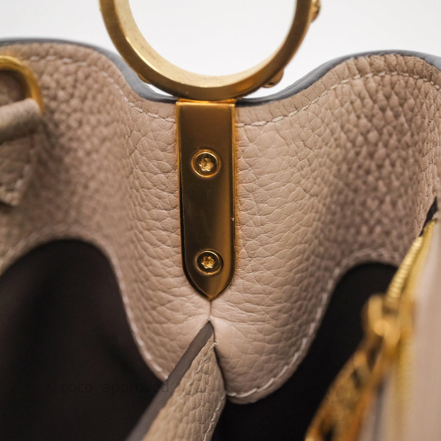 Louis Vuitton Taurillon Capucines BB Galet