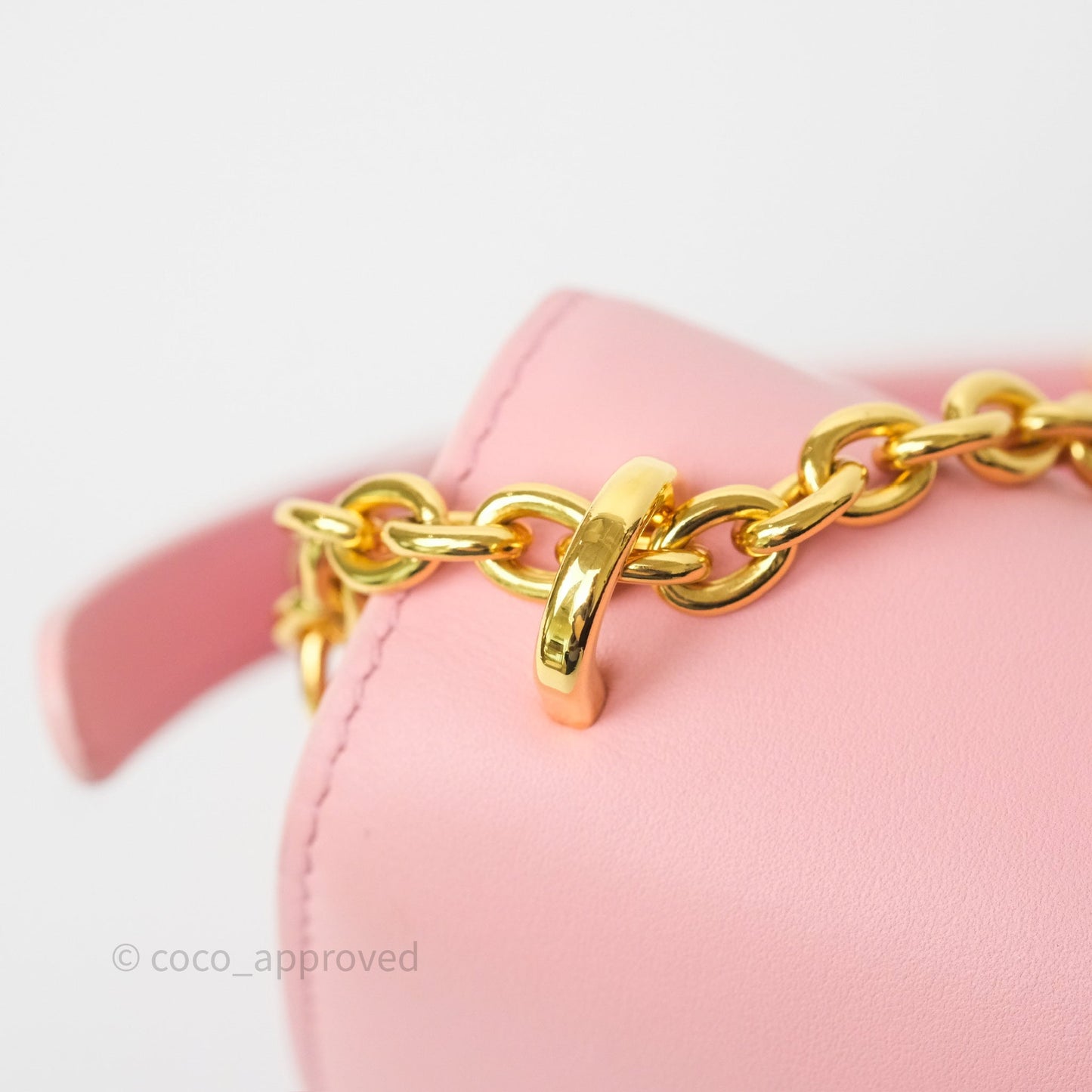 Dior 30 Montaigne East-West Chain Bag Pink