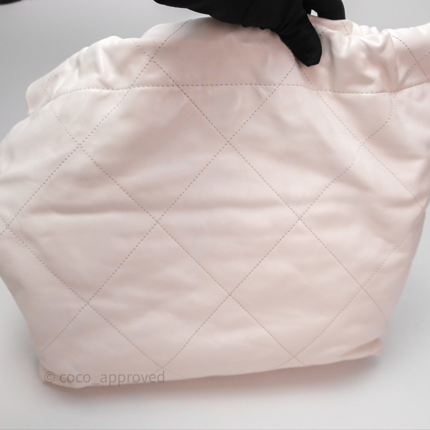 Chanel 22 Small White Shiny Calfskin Aged Gold Hardware