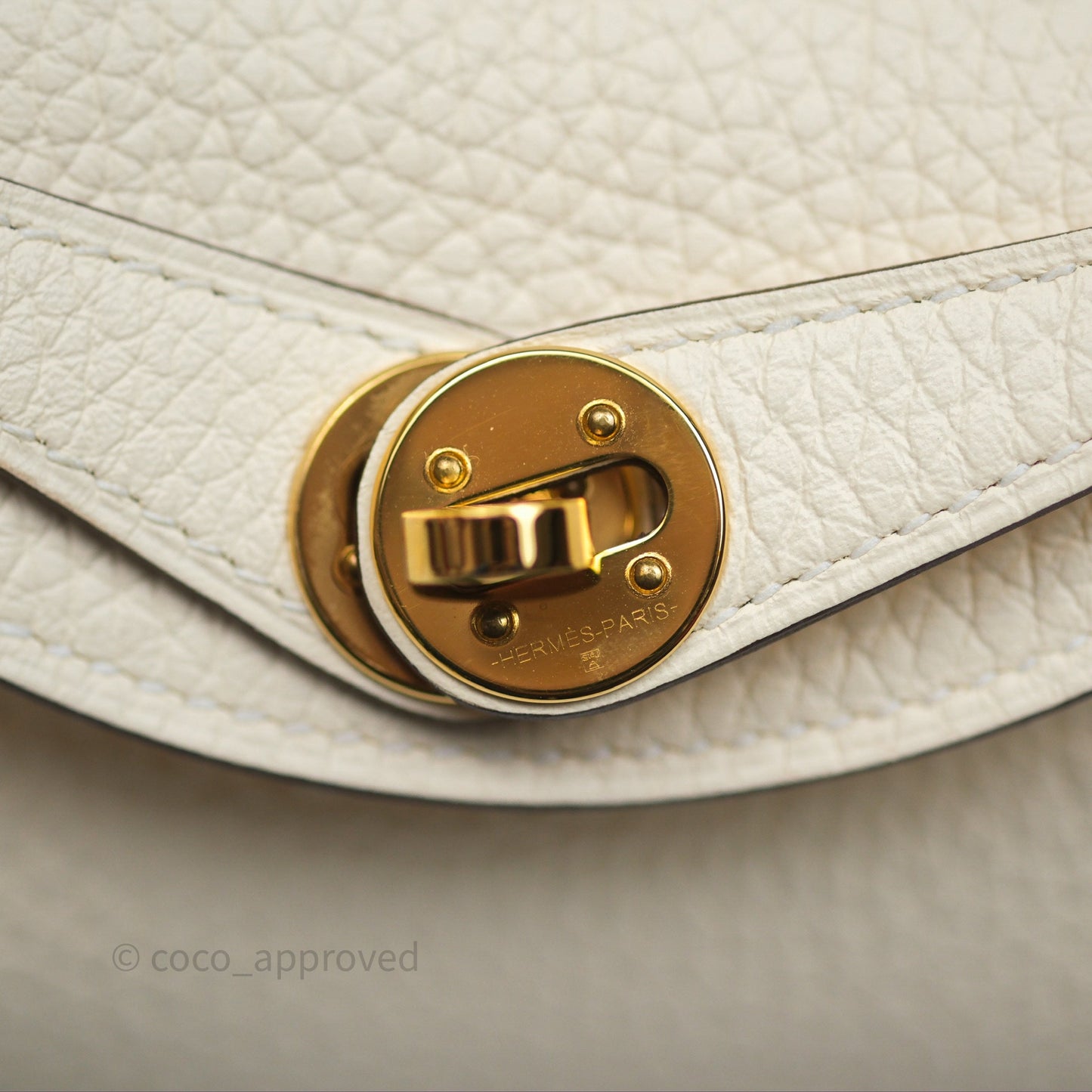 Hermès Mini Lindy 20 Nata I2 Clemence Gold Hardware