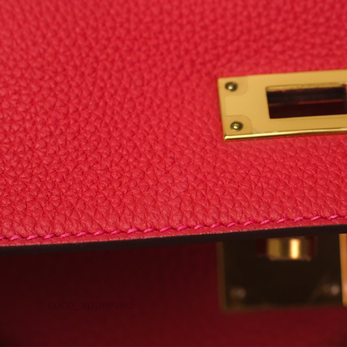Hermès Kelly 28 Retourne Geranium D5 Togo Gold Hardware