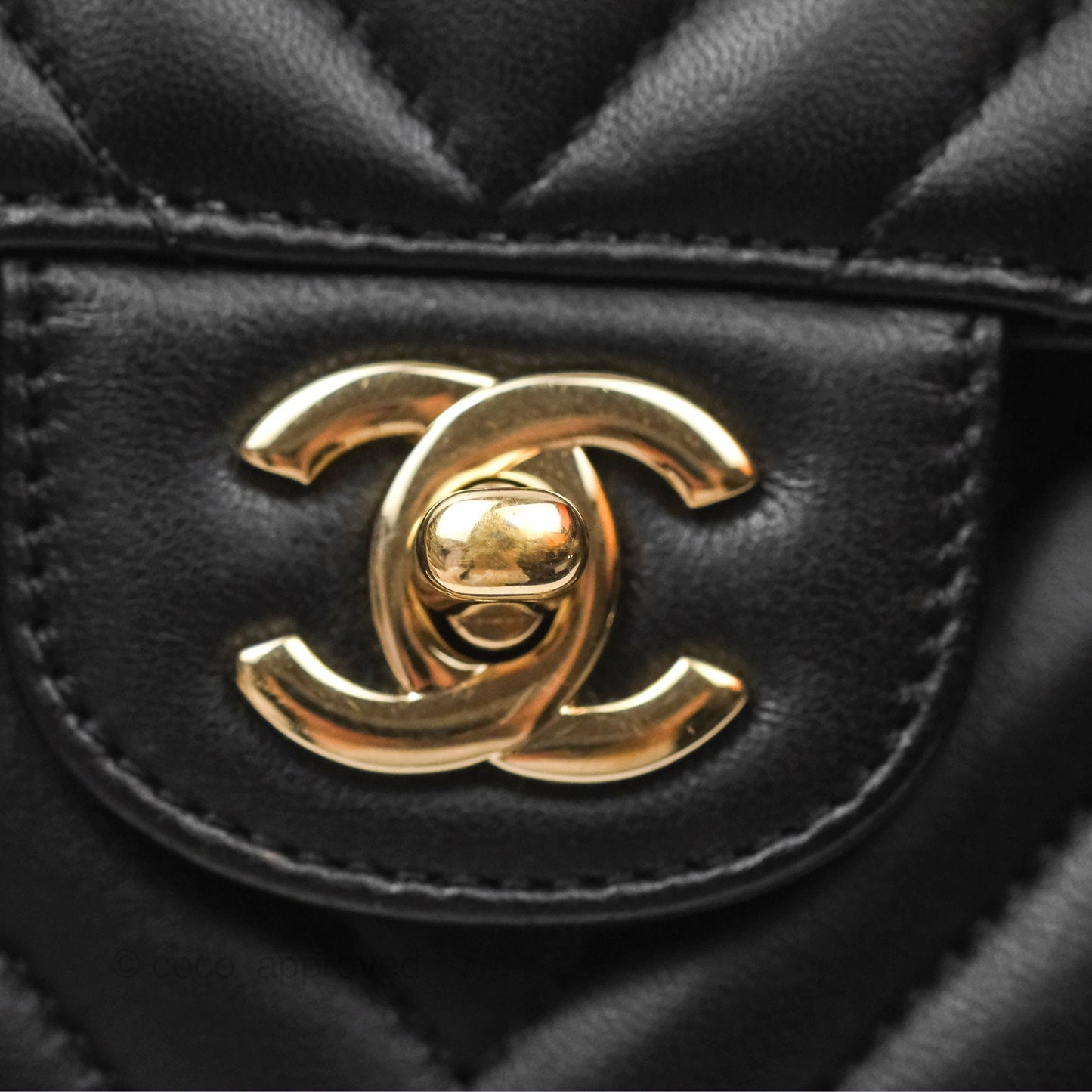 Chanel Classic M/L Medium Chevron Double Flap Black Lambskin Gold Hardware