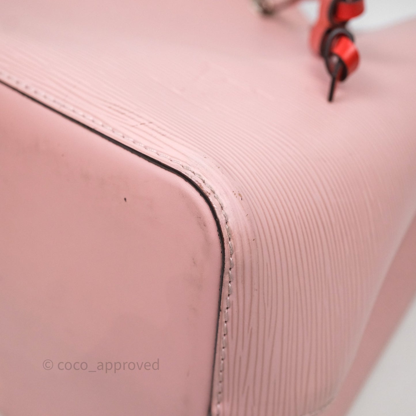 Louis Vuitton Neonoe MM Pink Epi