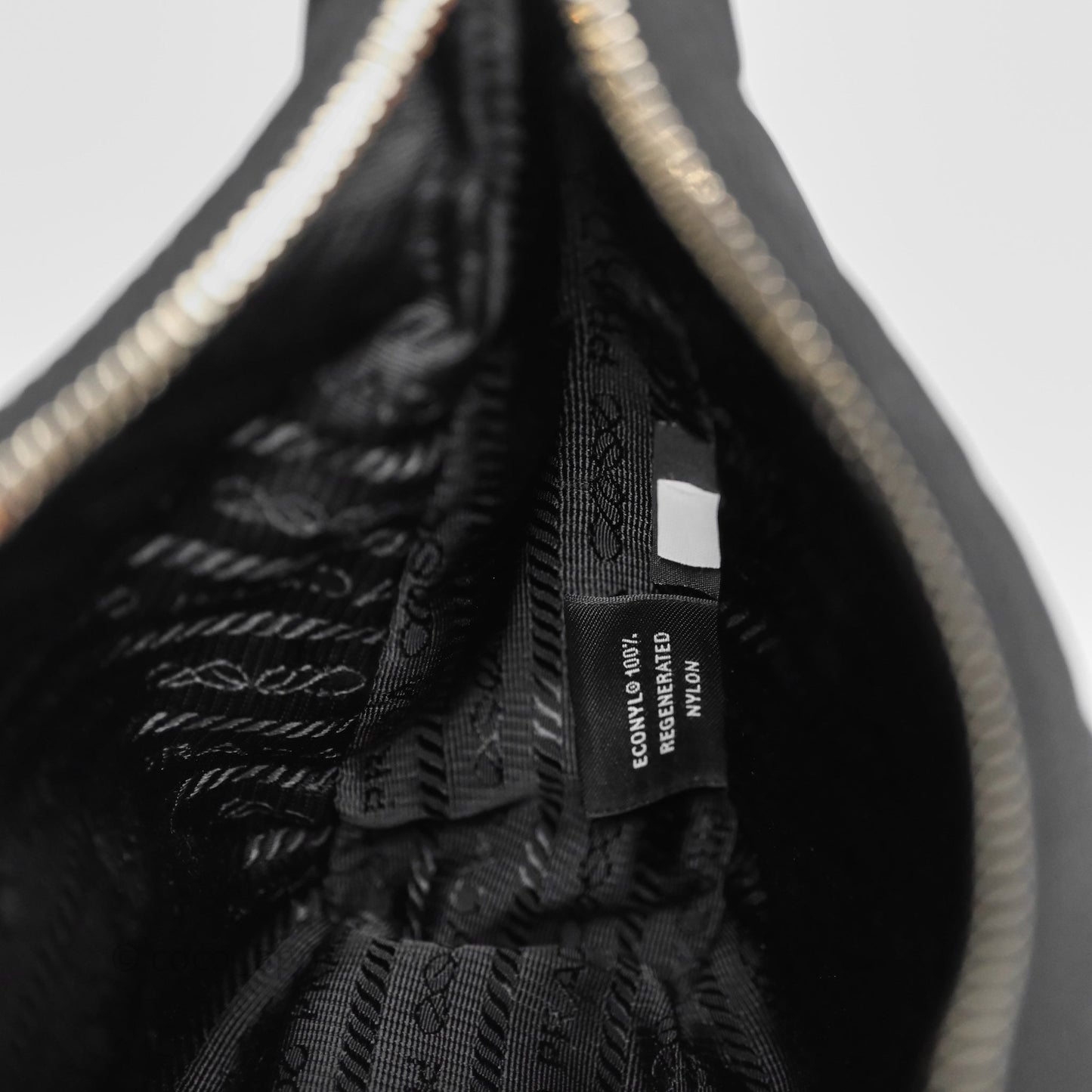 Prada Nylon Re-Edition 2005 Shoulder Bag Black