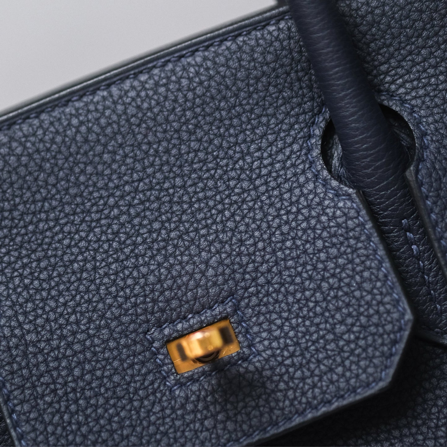 Hermès Birkin 30 Retourne Bleu Nuit 2Z Togo Gold Hardware