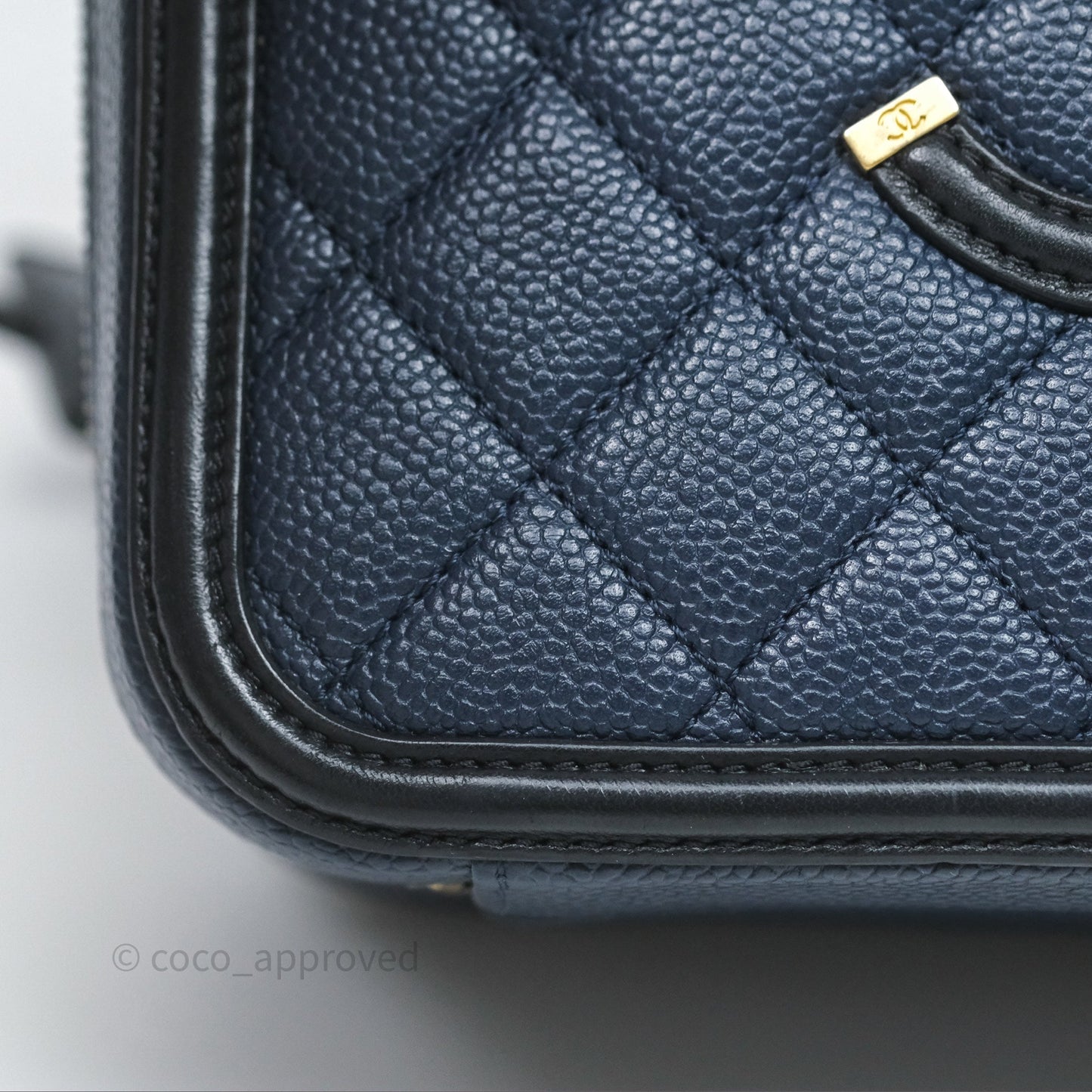 Chanel Quilted Medium CC Filigree Vanity Case Dark Navy Caviar Gold Hardware