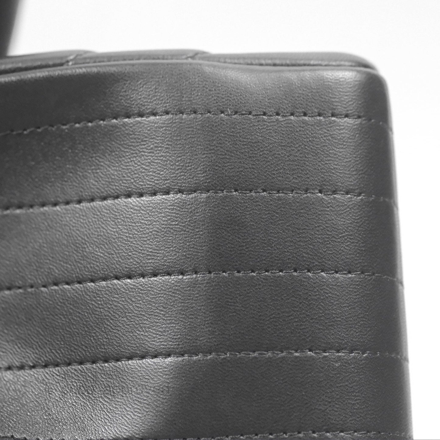 Chanel Chevron Jumbo Double Flap Black Lambskin Gold Hardware⁣⁣