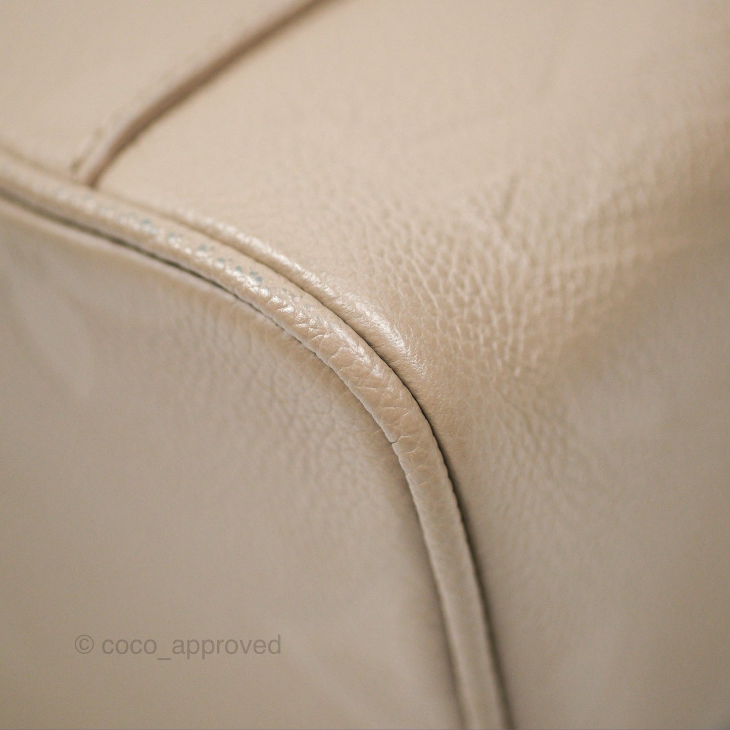 Louis Vuitton Monogram Empreinte Tourterelle Vanity PM Beige Gold Hardware