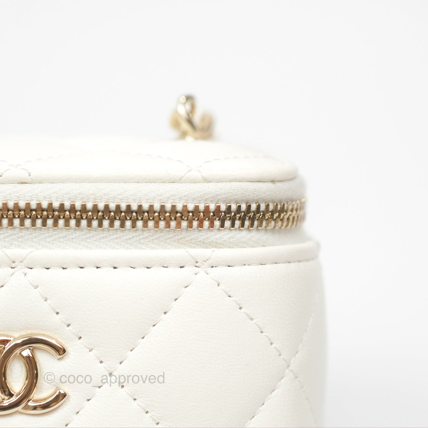 Chanel Mini Ball Crush Vanity With Chain White Lambskin Gold Hardware