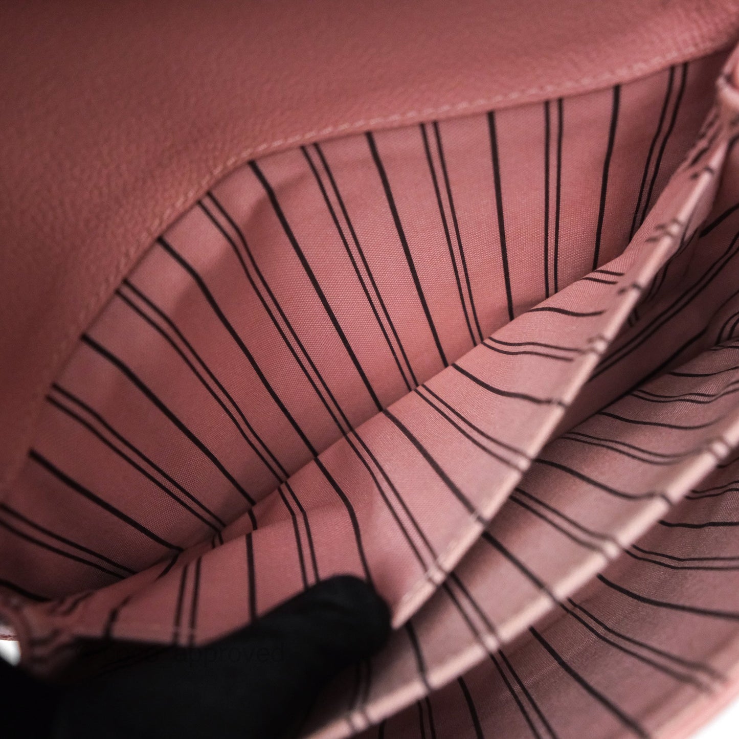 Louis Vuitton Empreinte Pochette Metis Rose Poudre