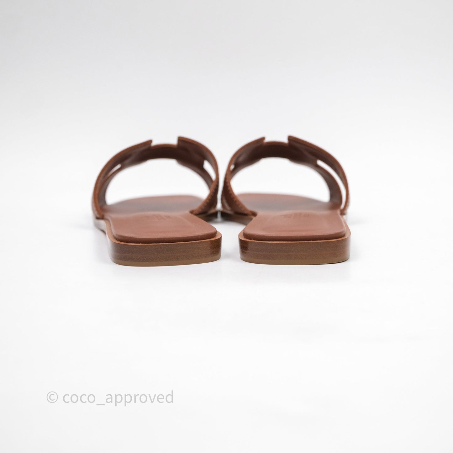 Hermès Oran Sandals Gold Size 38