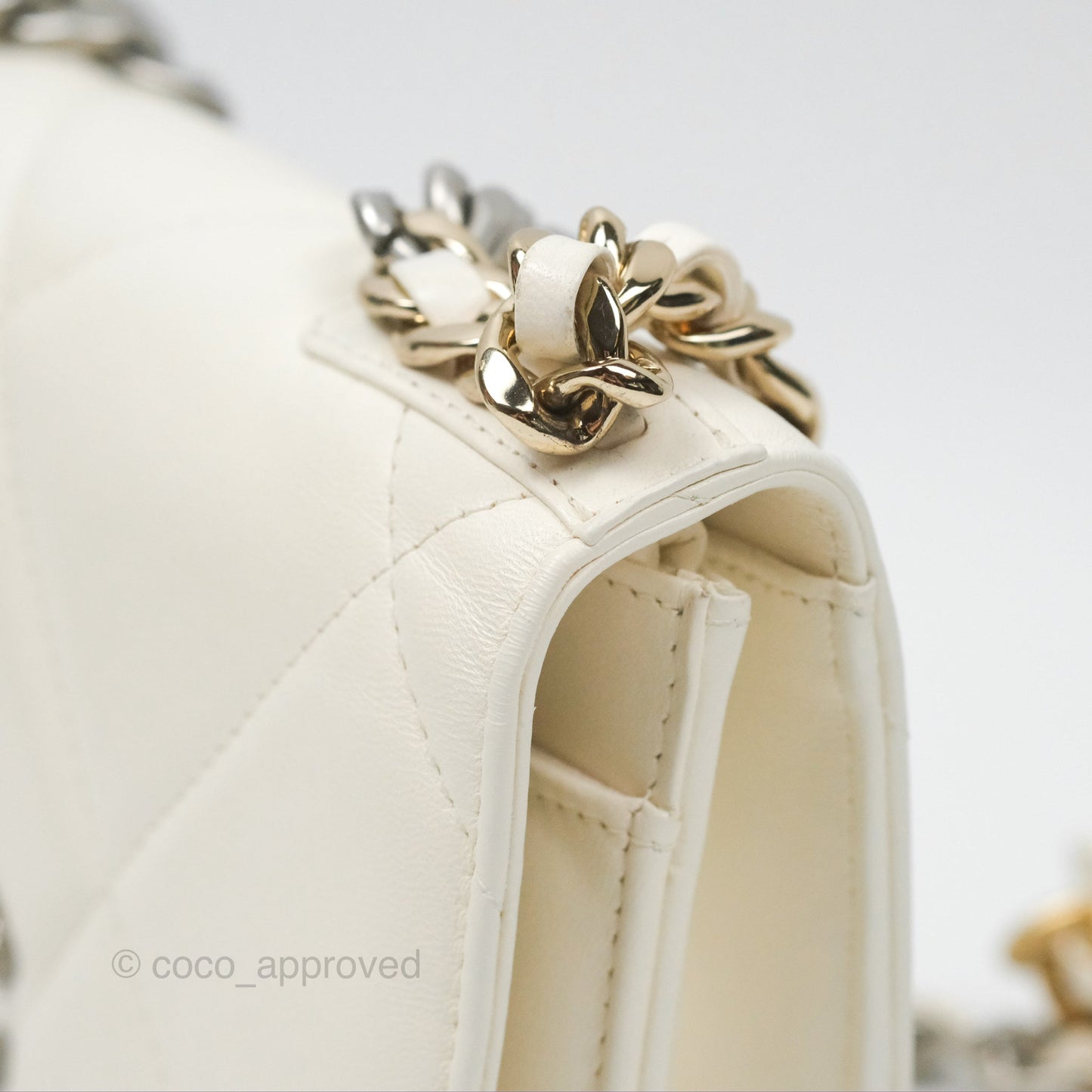 Chanel 19 Wallet on Chain WOC White Mixed Hardware