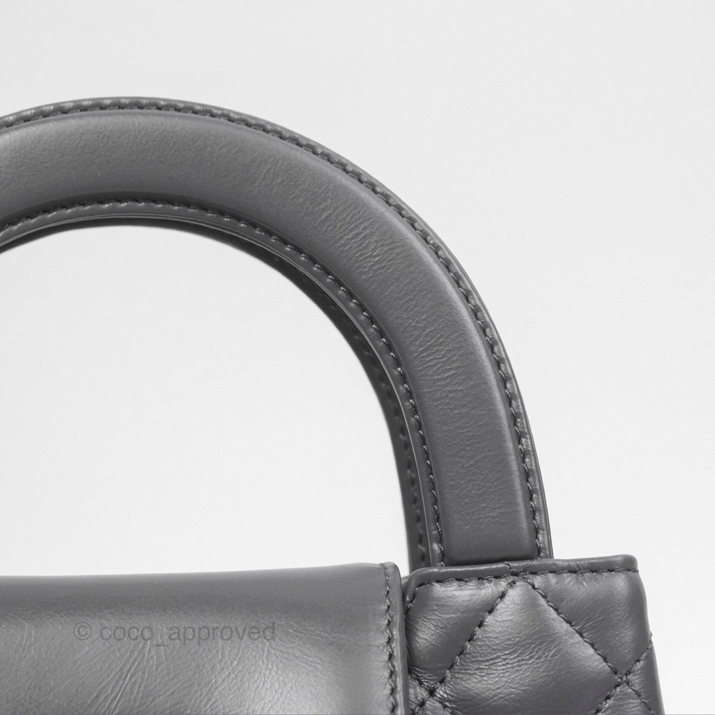 Chanel Kelly Bag Quilted Grey Shiny Calfskin Aged Gold Hardware