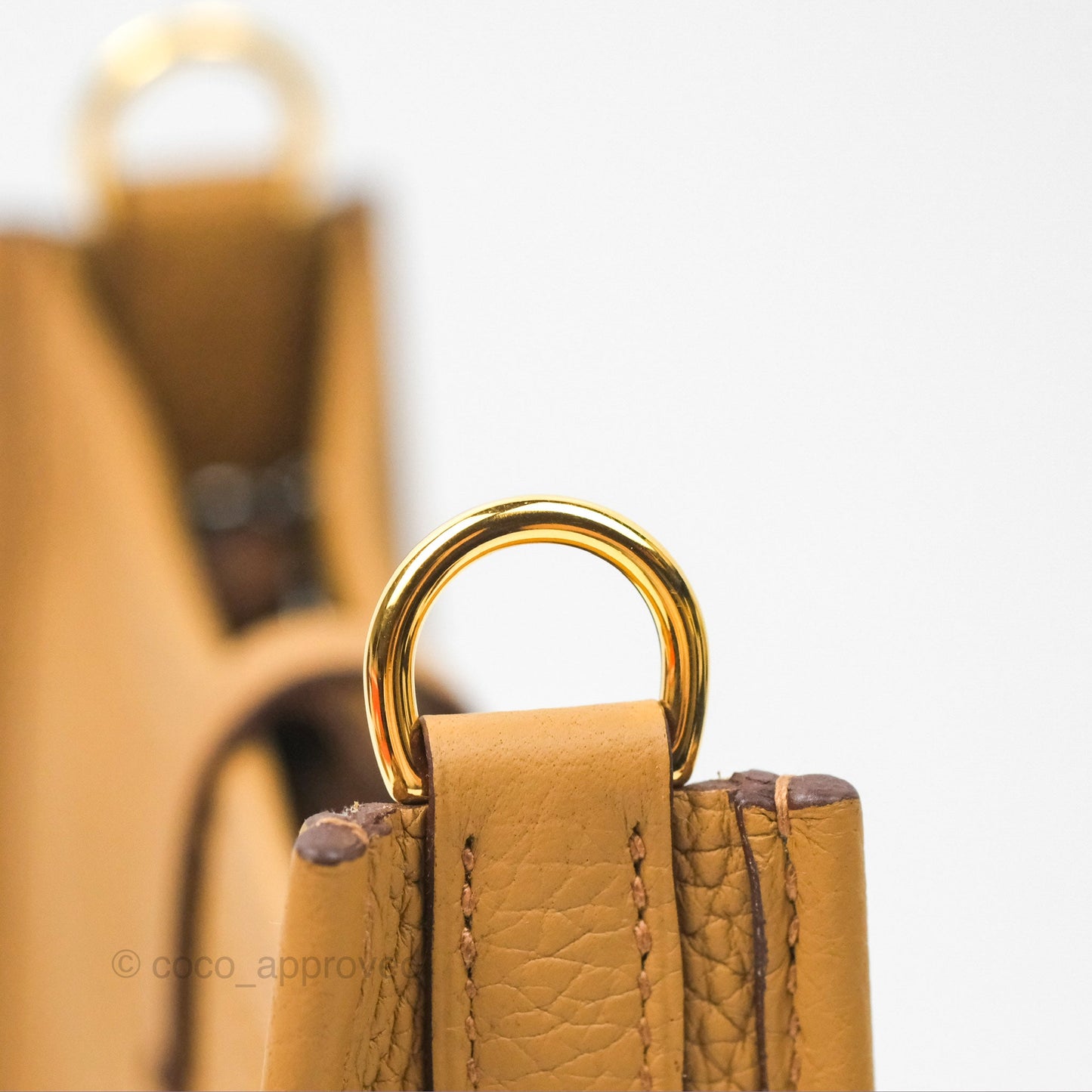Hermès Mini Evelyne 16 Biscuit 48 Camel Clemence Gold Hardware
