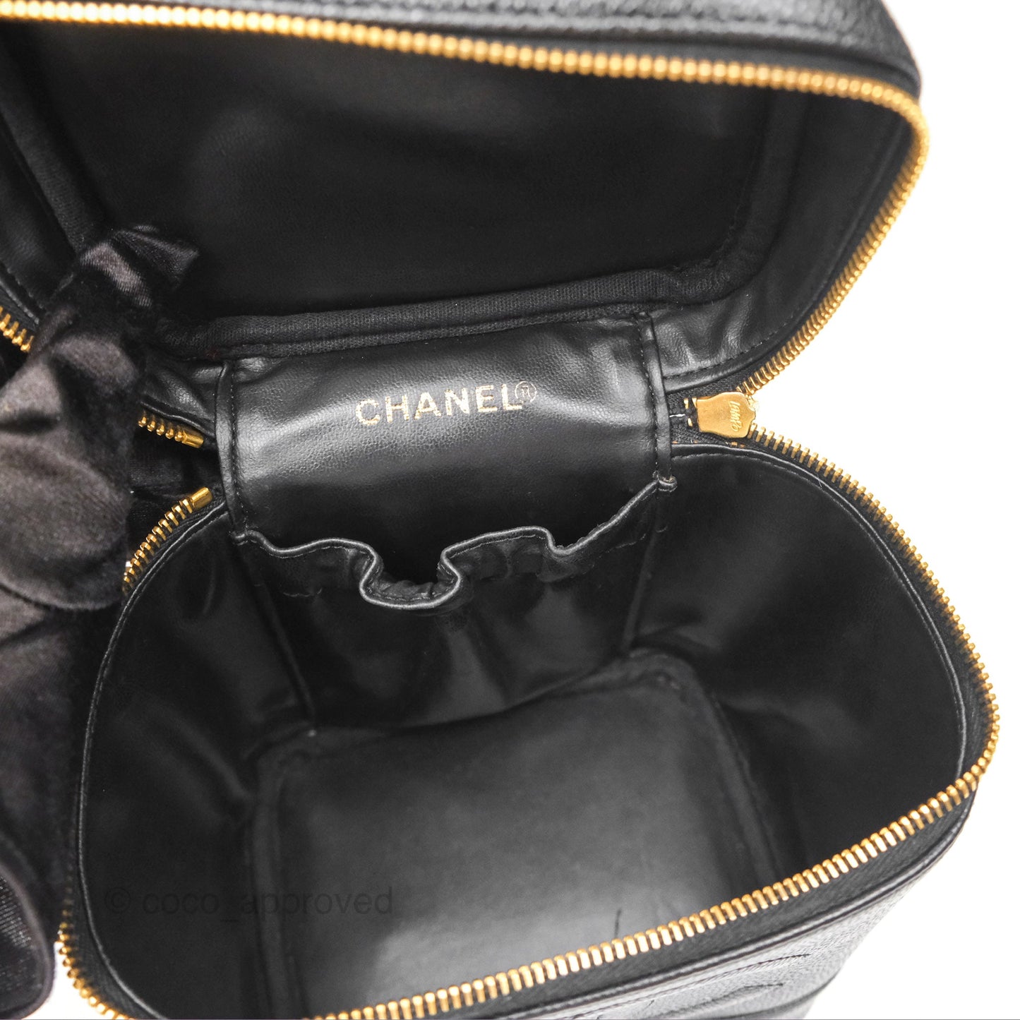 Chanel Vintage Vanity Case Black Caviar Gold Hardware