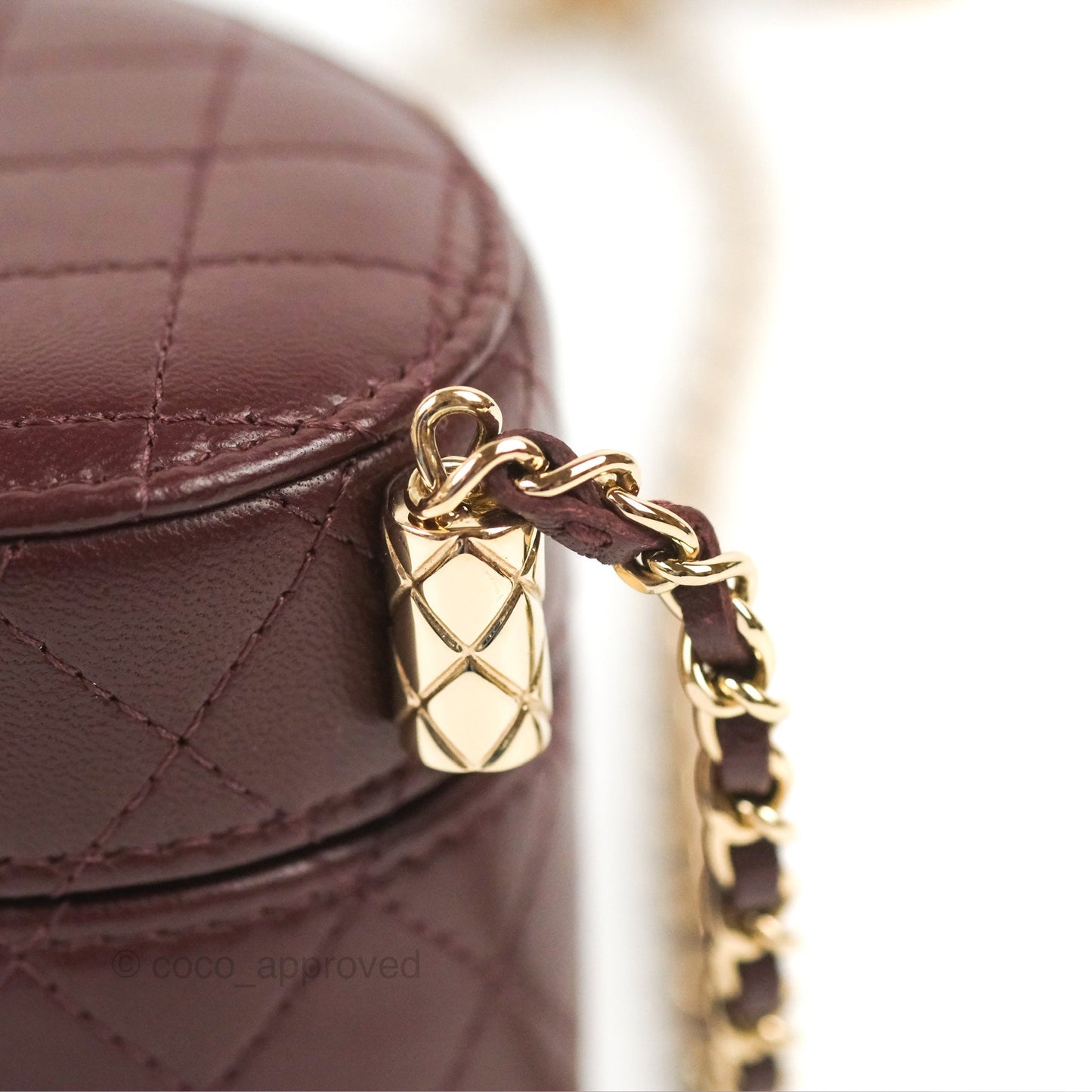 Chanel Quilted Round Vanity Clutch With Chain Burgundy Lambskin Gold Hardware