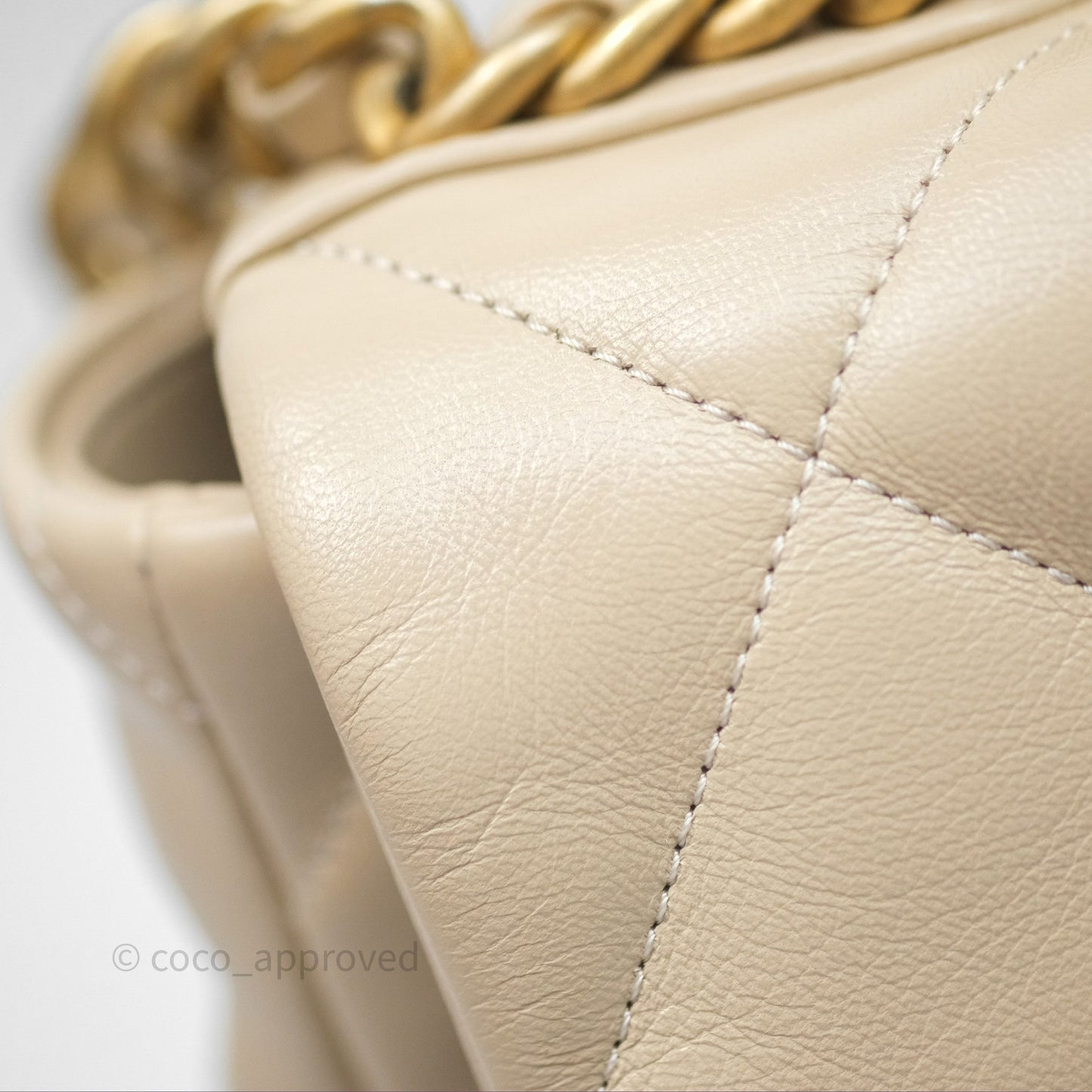 Chanel 19 Medium Beige Mixed Hardware