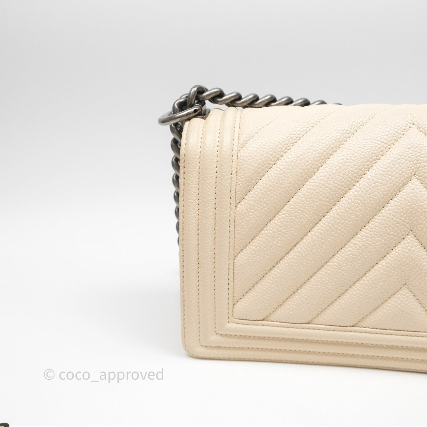Chanel Medium Boy Chevron Beige Caviar Ruthenium Hardware