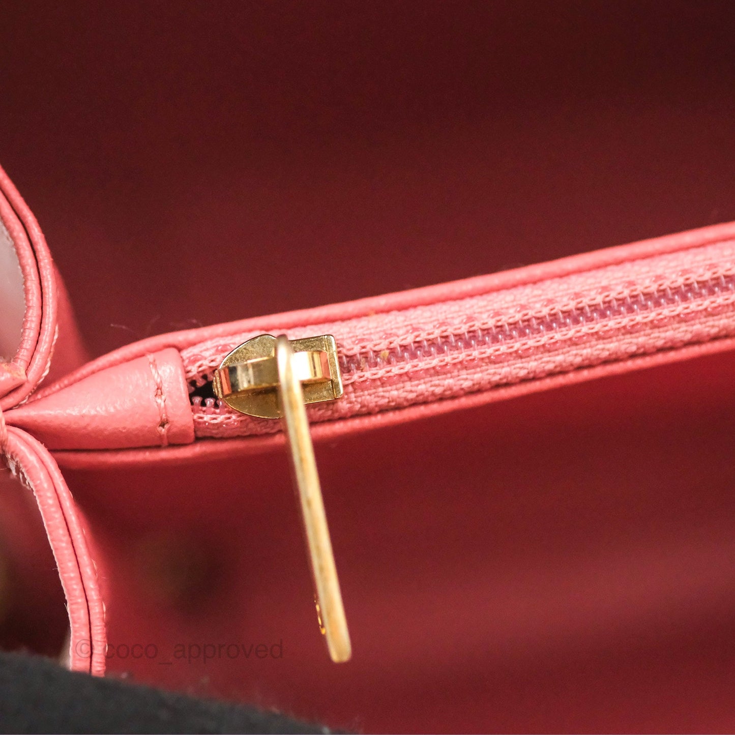 Chanel Quilted Medium CC Filigree Vanity Case Pink Caviar Gold Hardware