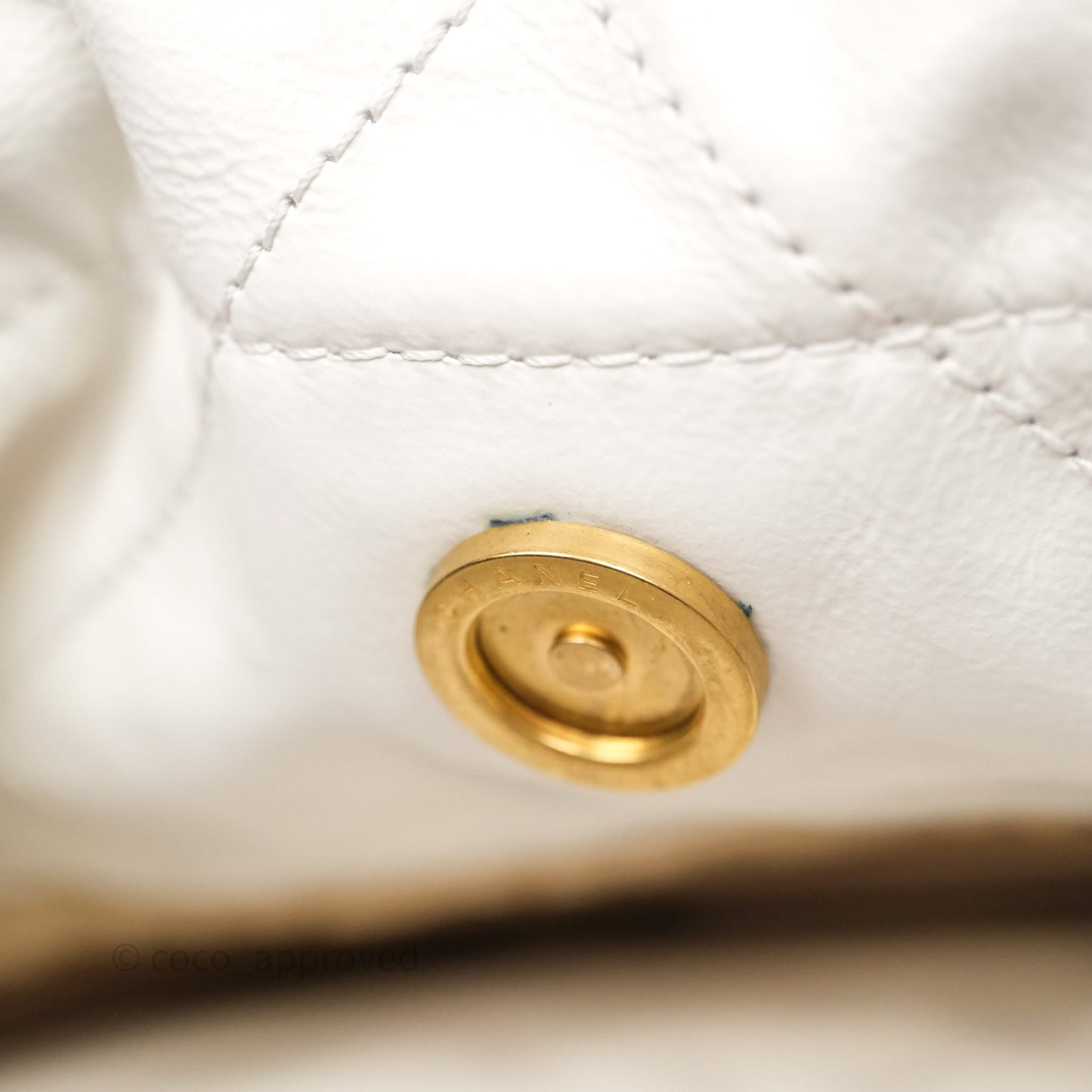 Chanel 22 Small White Shiny Crumpled Calfskin Aged Gold Hardware