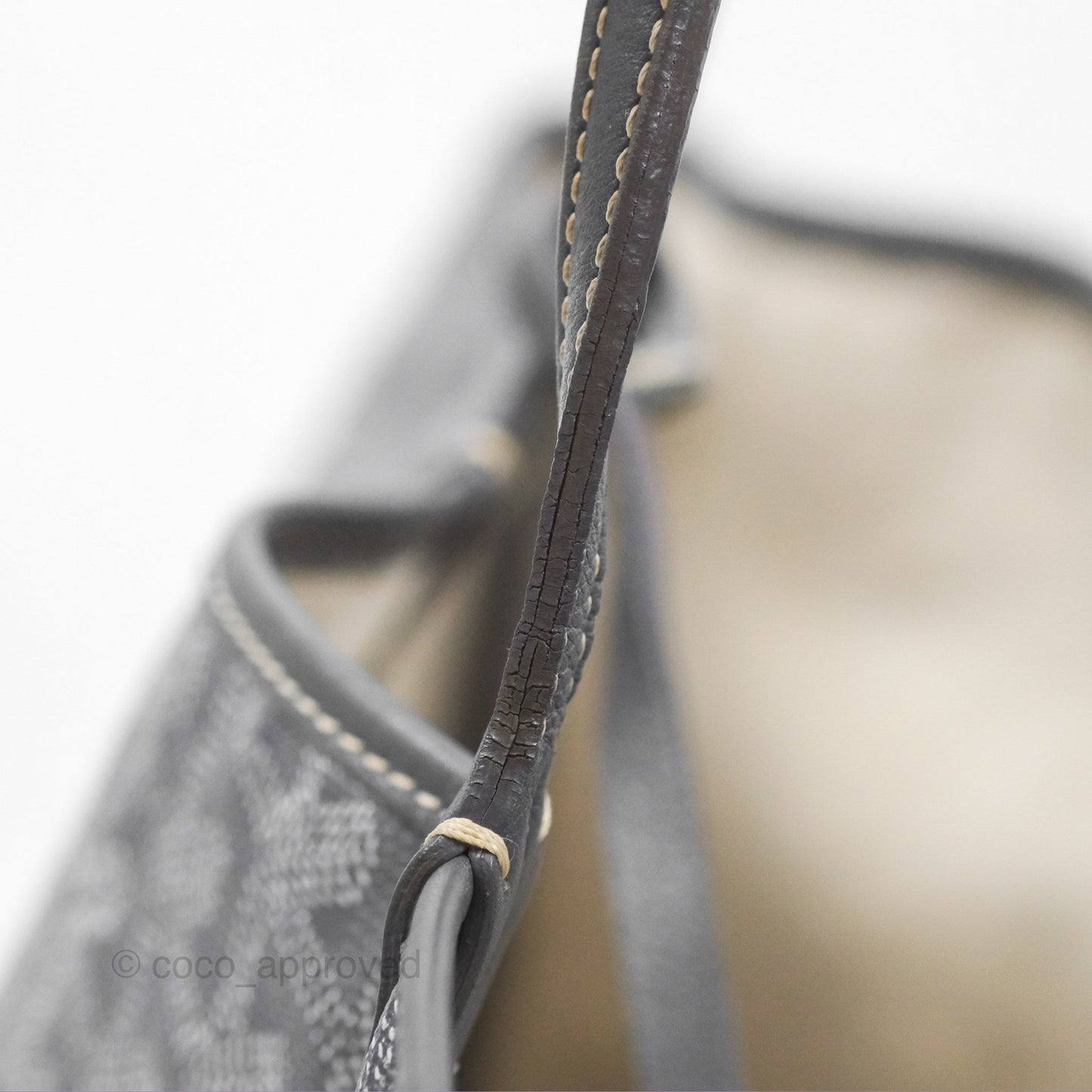 Goyard St Louis Tote PM ⁣⁣⁣⁣⁣⁣⁣⁣⁣⁣⁣⁣⁣⁣⁣⁣⁣⁣⁣⁣Grey Goyardine Canvas