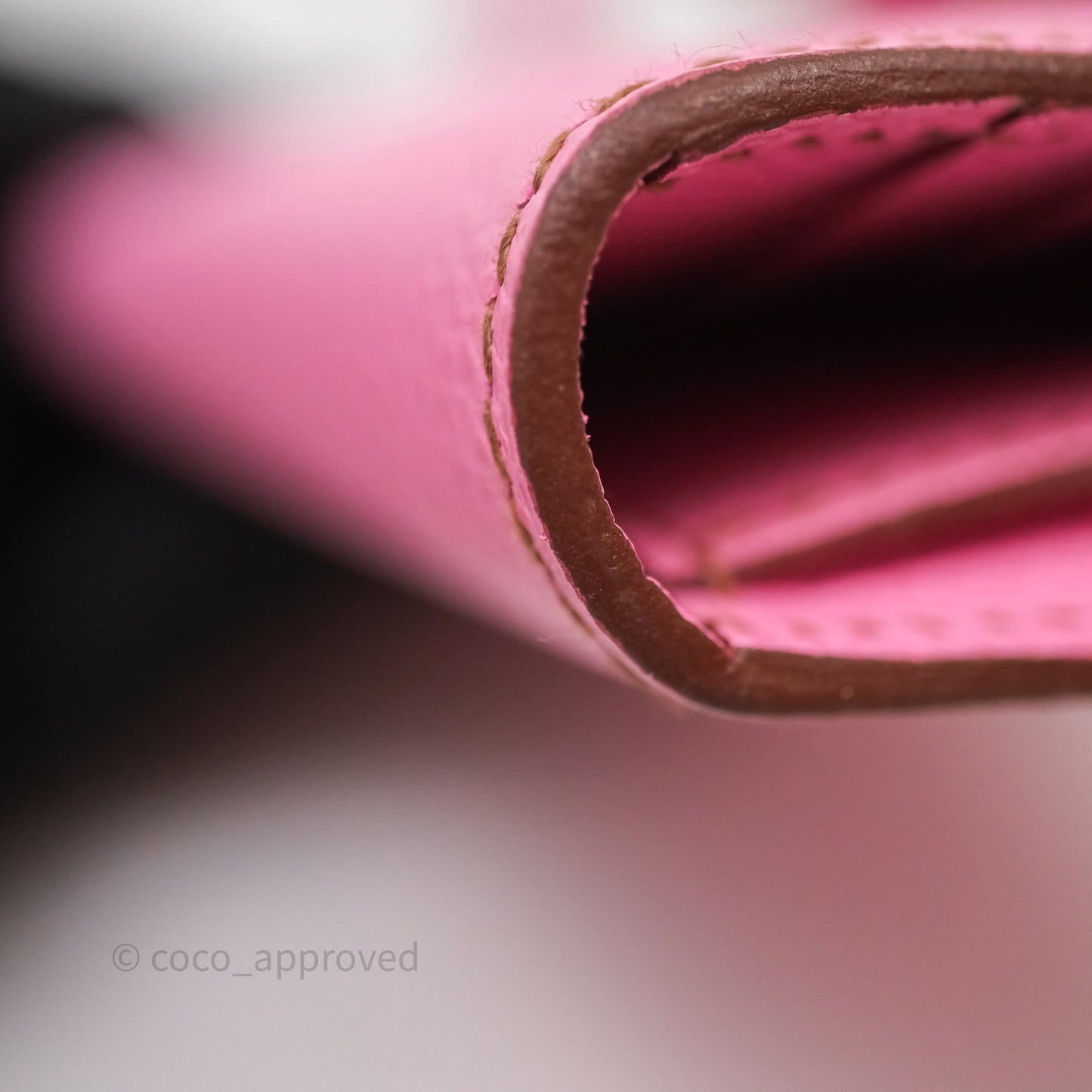 Hermès Kelly Wallet Bubblegum Epsom Palladium Hardware