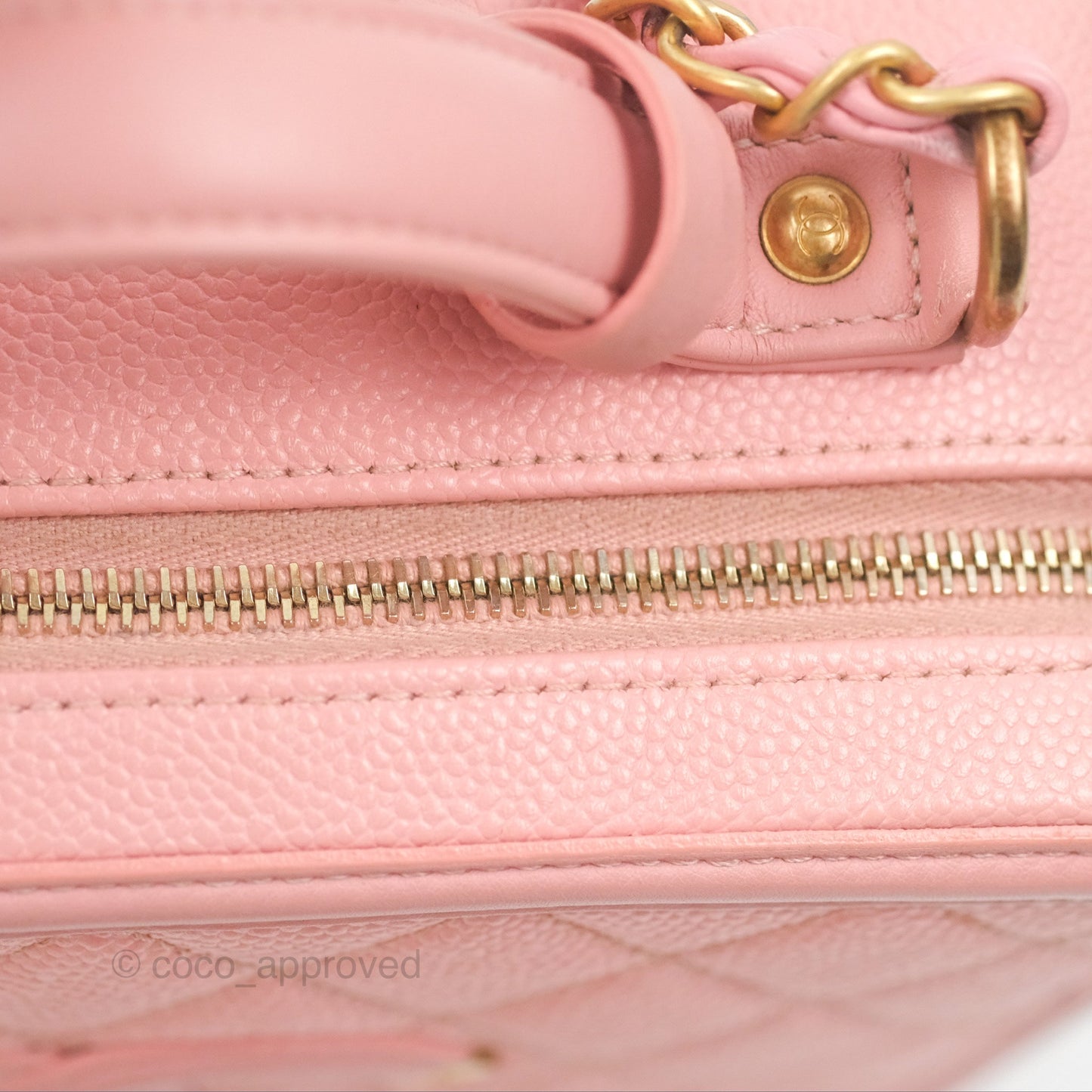 Chanel Quilted Medium CC Filigree Vanity Case Pink Caviar Gold Hardware