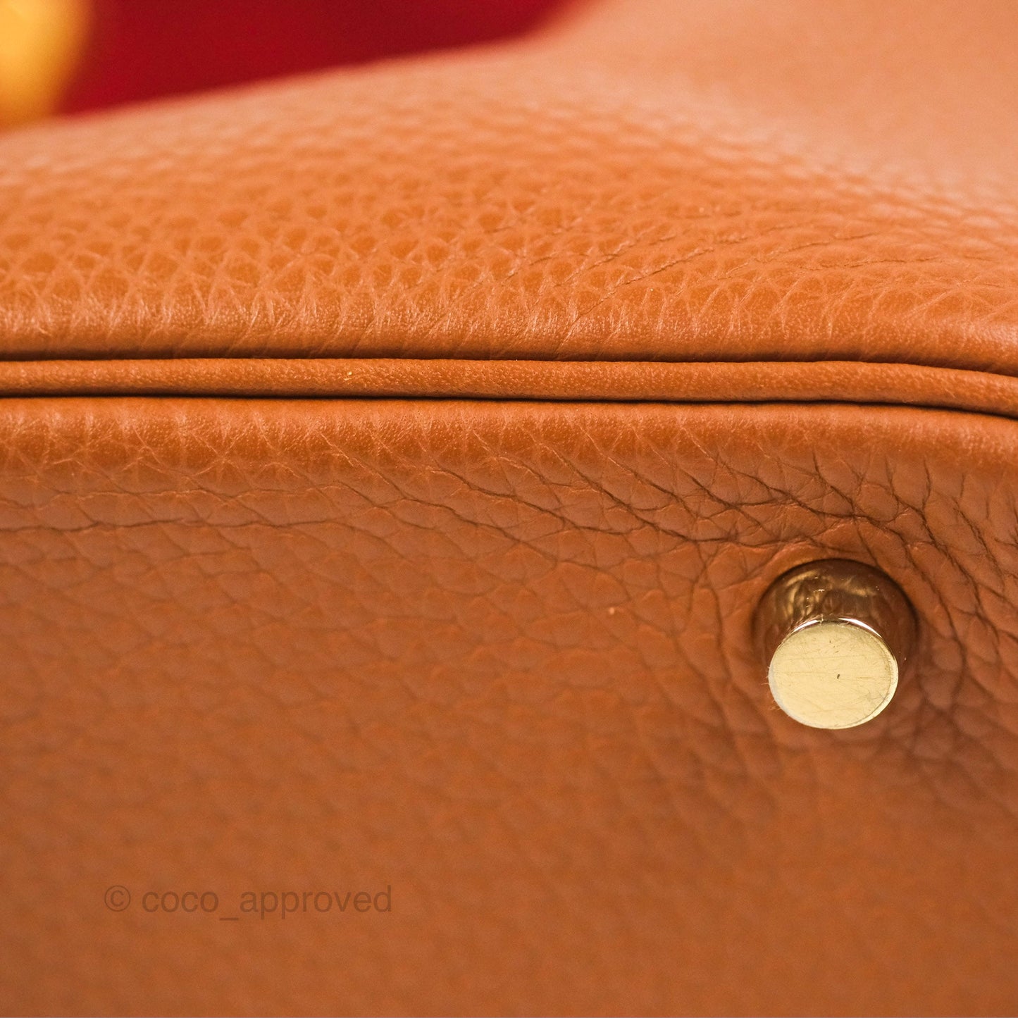 Hermès Lindy 26 Gold Taurillon Clemence Gold Hardware