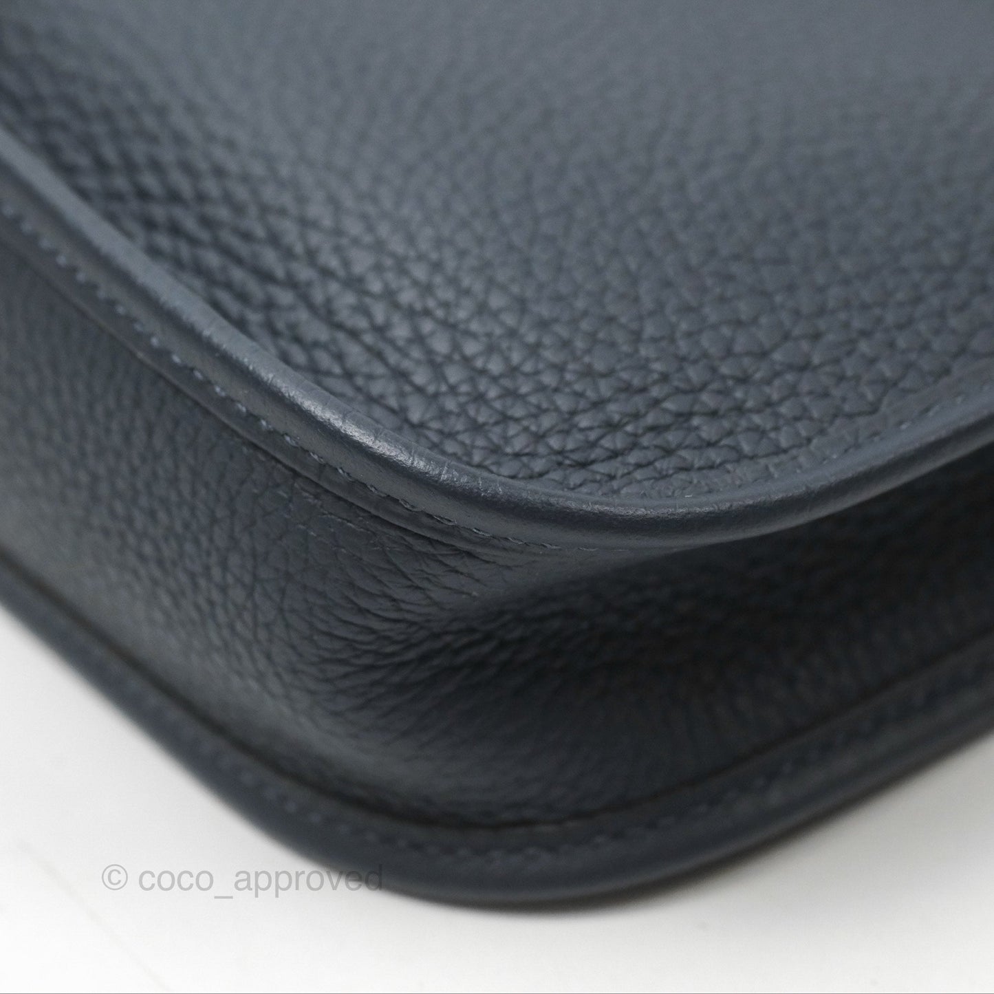 Hermès Mini Evelyne 16 Bleu Nuit 2Z/ Bleu Indigo 76 Clemence Gold Hardware