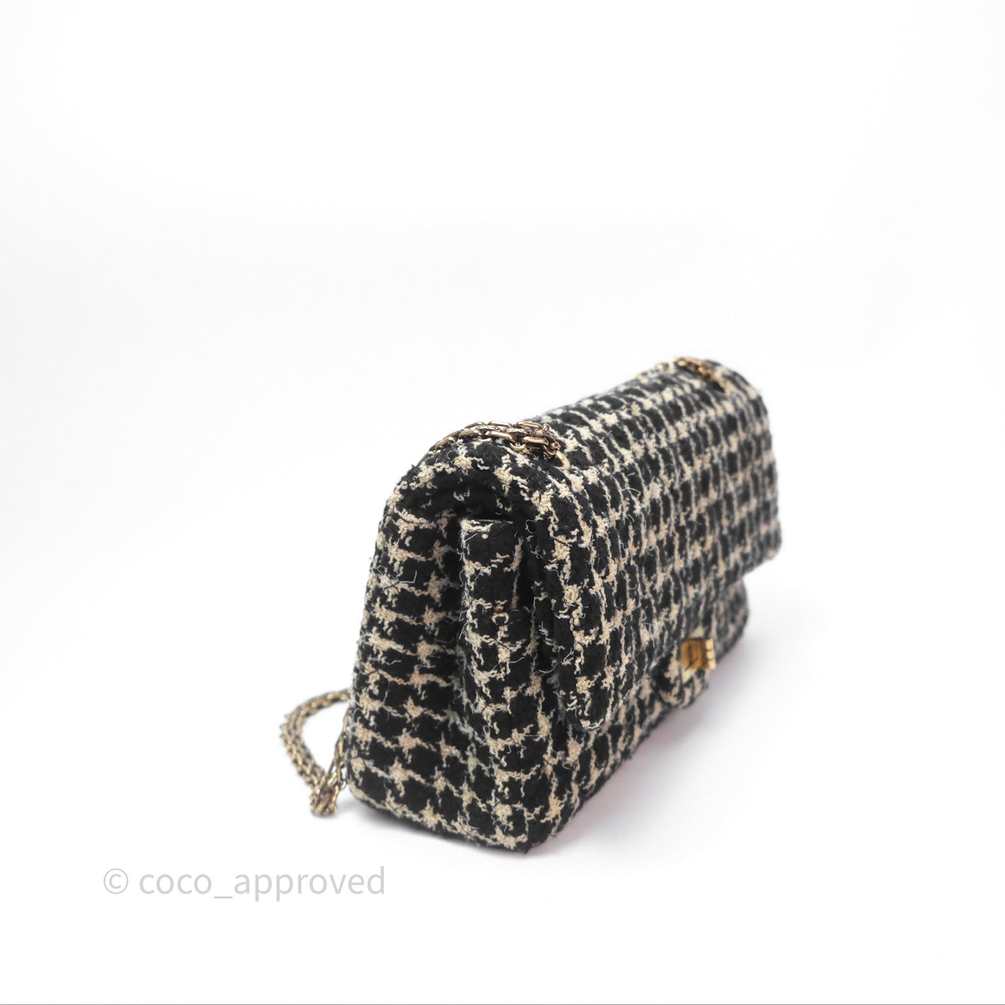 Chanel Reissue 225 Houndstooth Tweed Black Beige Aged Gold Hardware