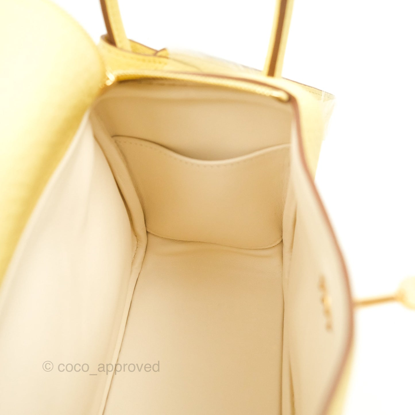 Hermès Mini Lindy 20 Taurillon Jaune Poussin Clemence Gold Hardware