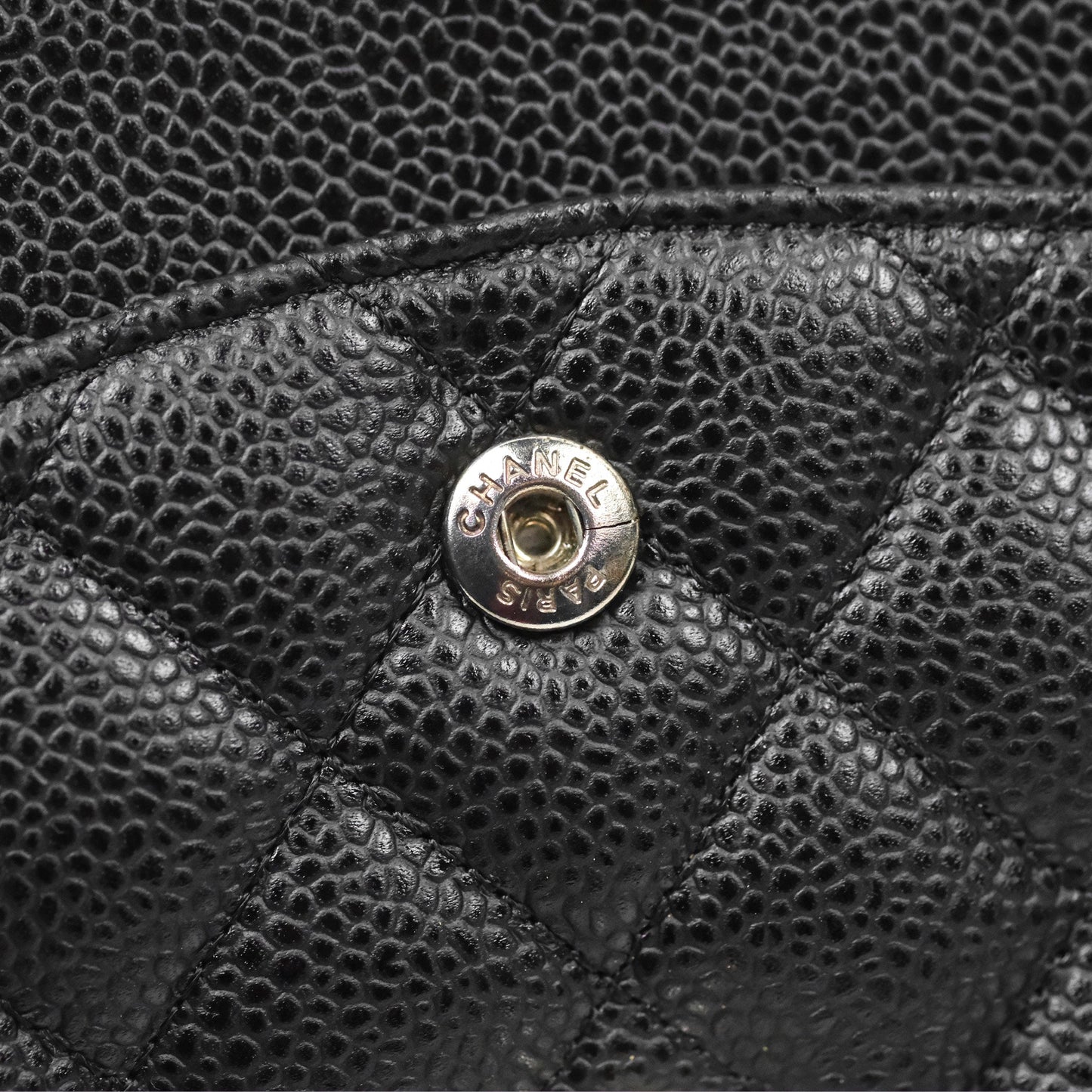Chanel Classic M/L Medium Flap Quilted Black Caviar Silver Hardware