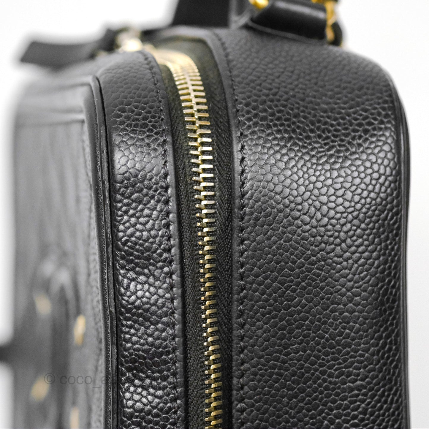 Chanel Quilted Medium CC Filigree Vanity Case Black Caviar Gold Hardware