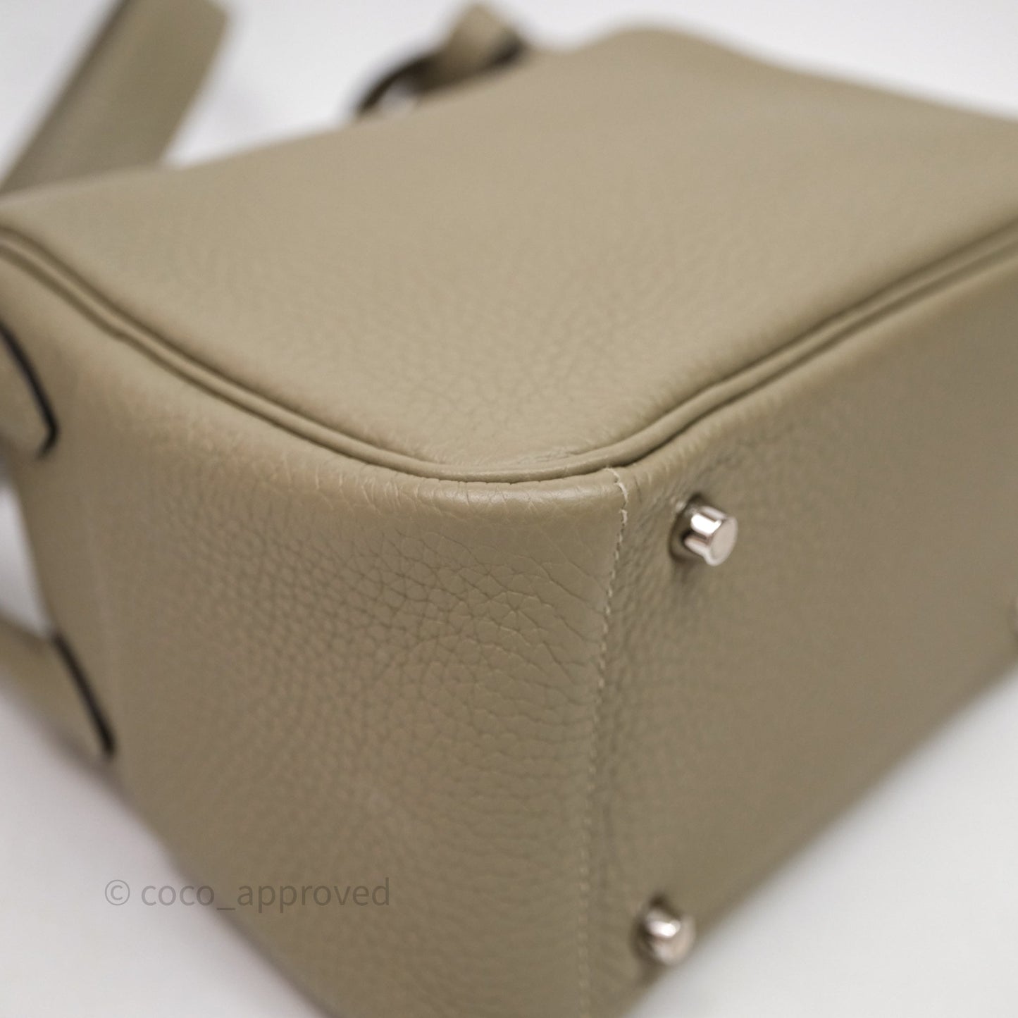 Hermès Mini Lindy 20 Sauge Q1 Clemence Palladium Hardware