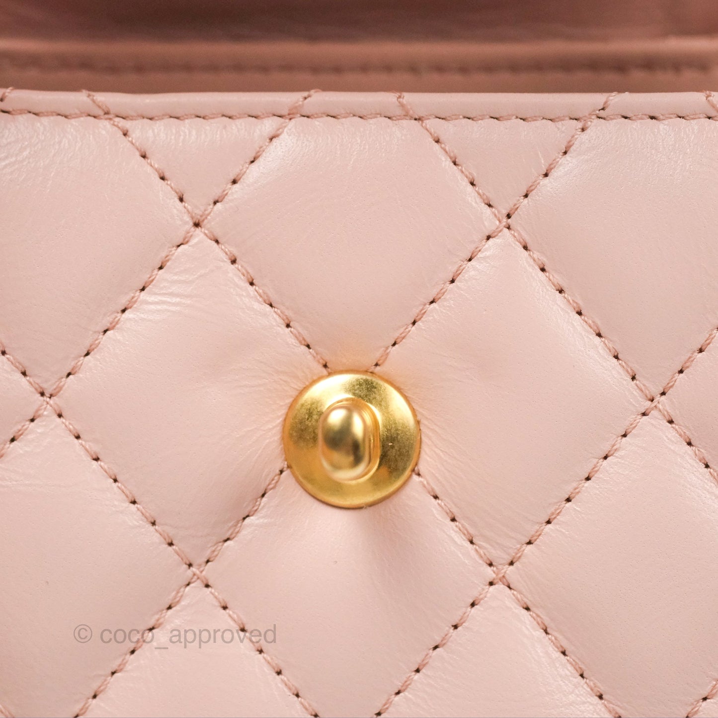 Chanel Kelly Bag Light Pink Shiny Calfskin Aged Gold Hardware