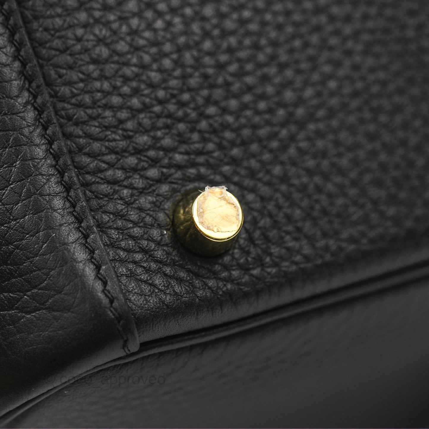 Hermès Lindy 26 Black Clemence Gold Hardware