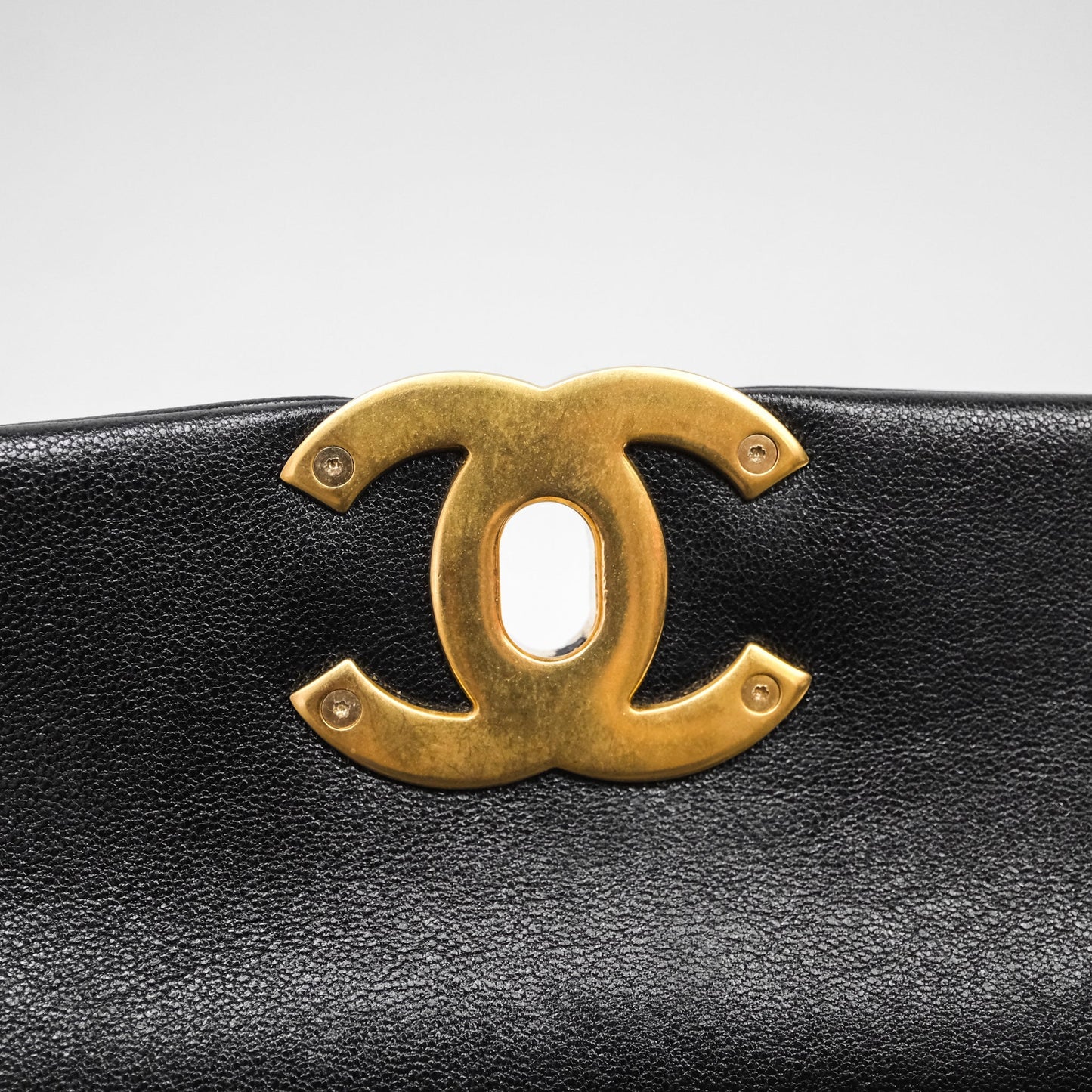 Chanel 19 Medium Black Mixed Hardware